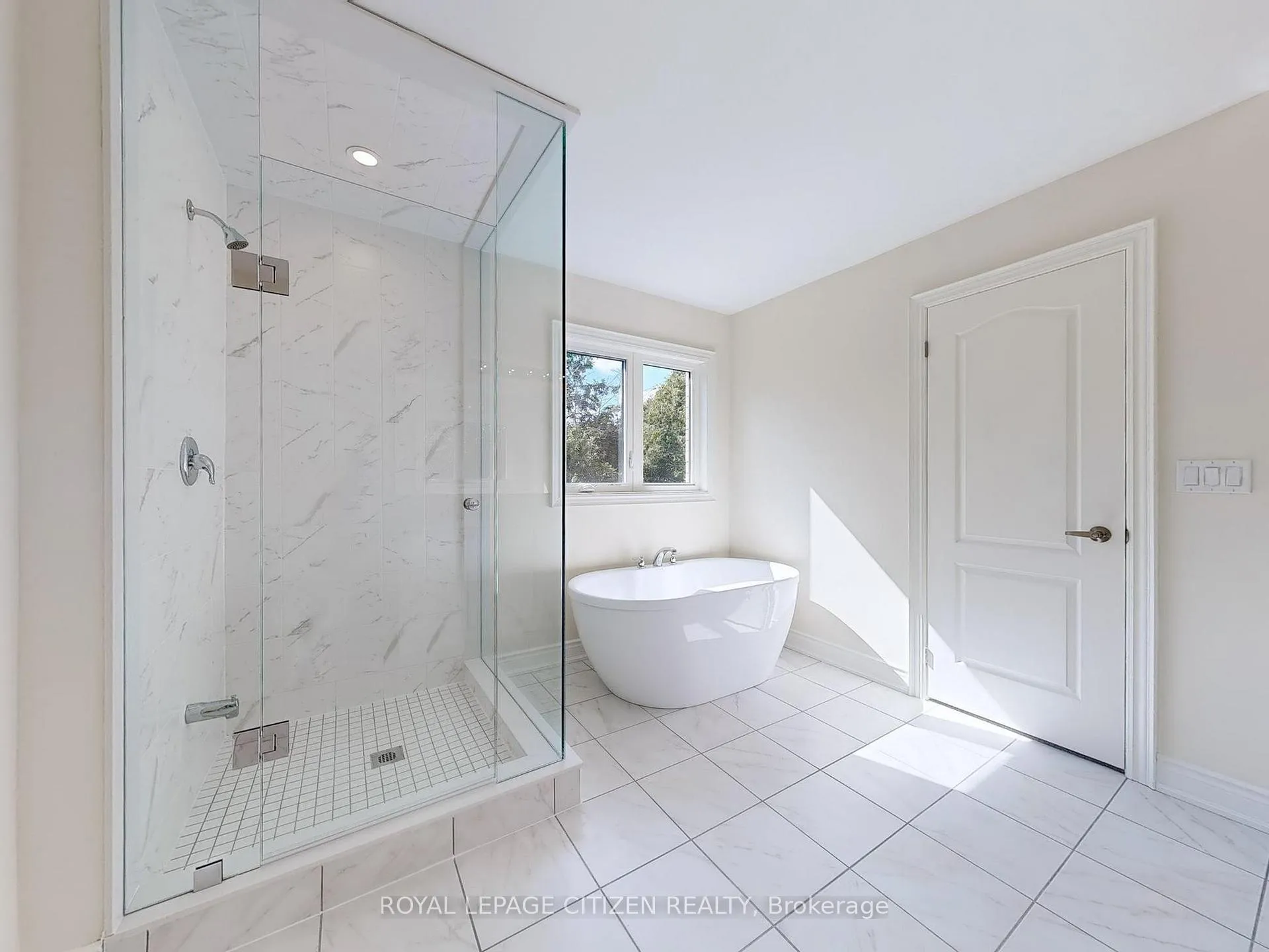 Photo 26 of 102 North Garden Boulevard, Scugog, Port Perry — HOMEH