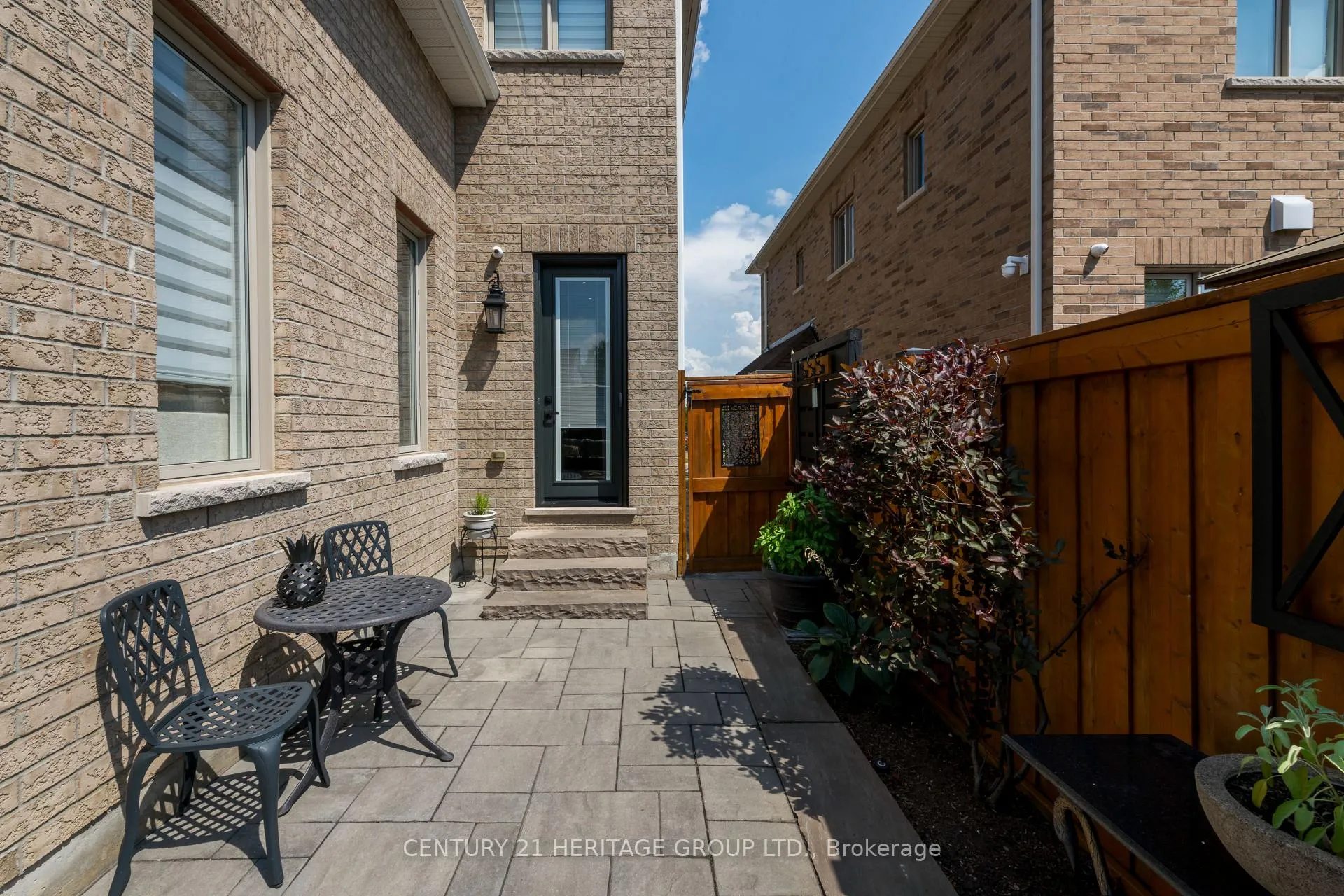 Photo 32 of 86 Sharpe Crescent, New Tecumseth, Tottenham — HOMEH