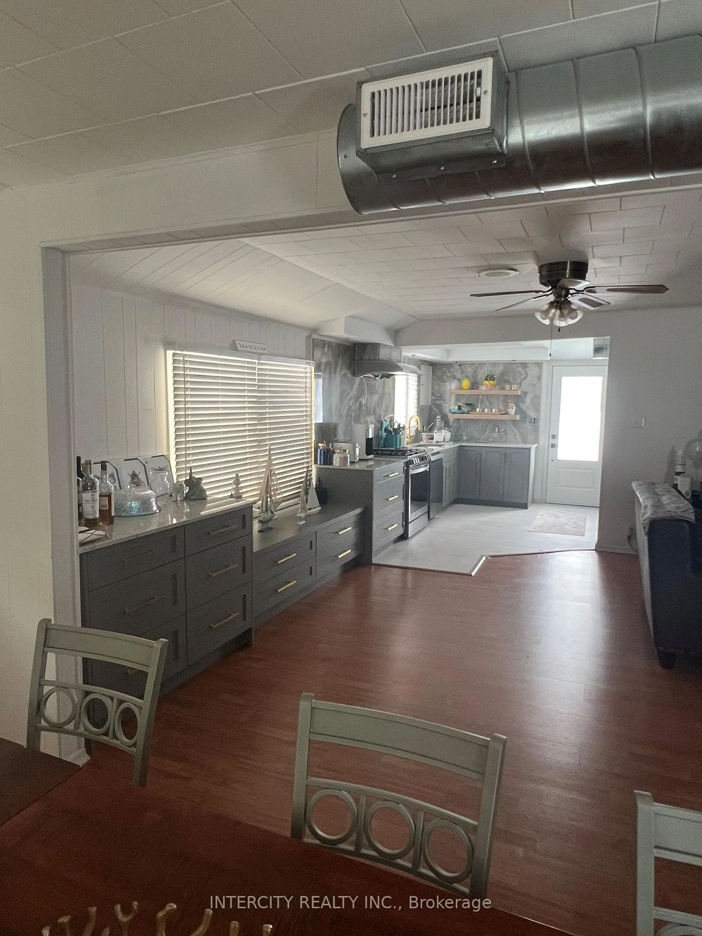 Photo 2 of 1074 River Road E, Wasaga Beach — HOMEH