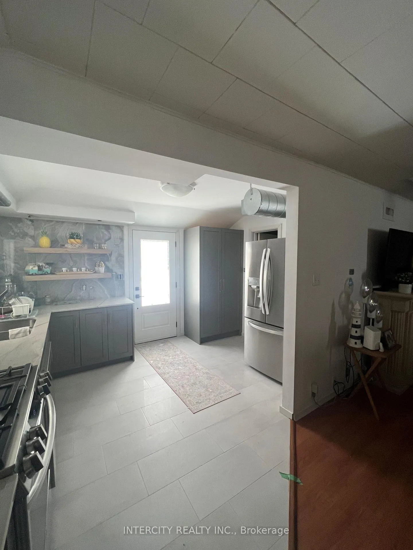 Photo 4 of 1074 River Road E, Wasaga Beach — HOMEH