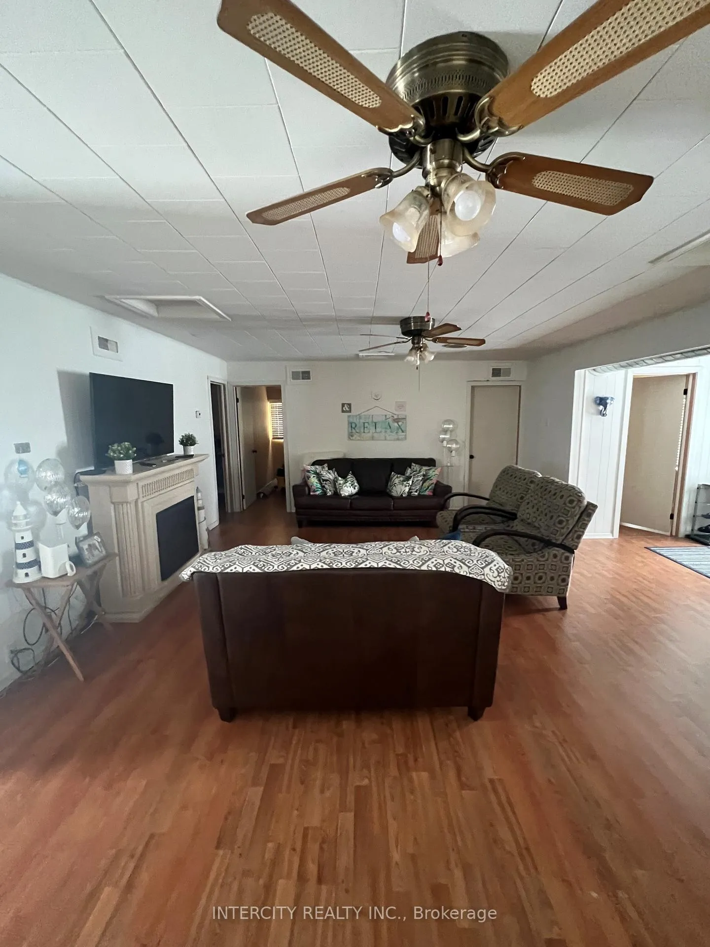 Photo 11 of 1074 River Road E, Wasaga Beach — HOMEH