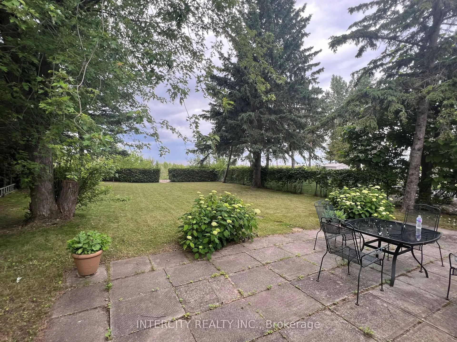 Photo 12 of 1074 River Road E, Wasaga Beach — HOMEH