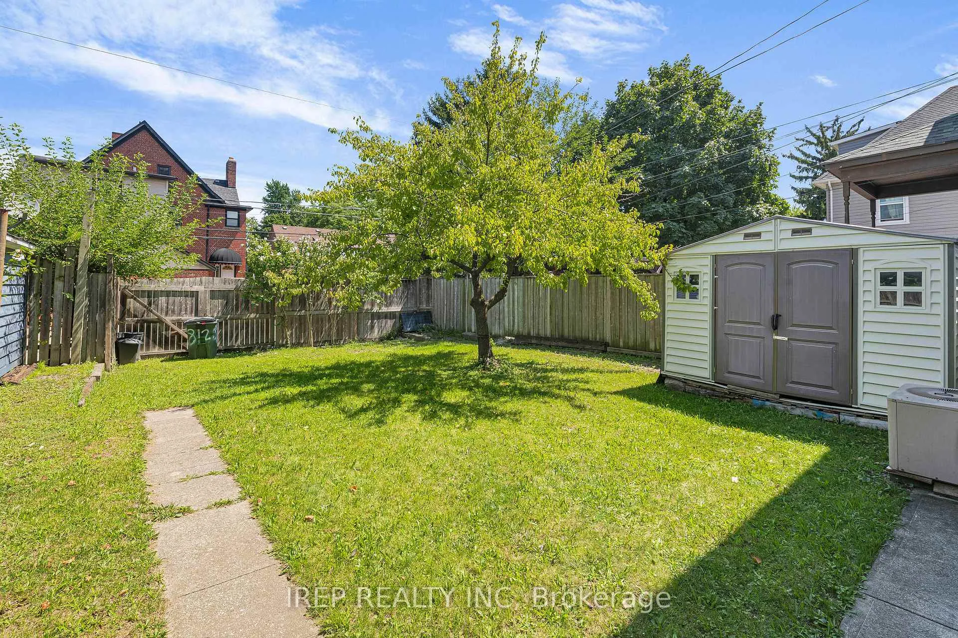 Photo 4 of 812 Dougall Avenue, Windsor — HOMEH