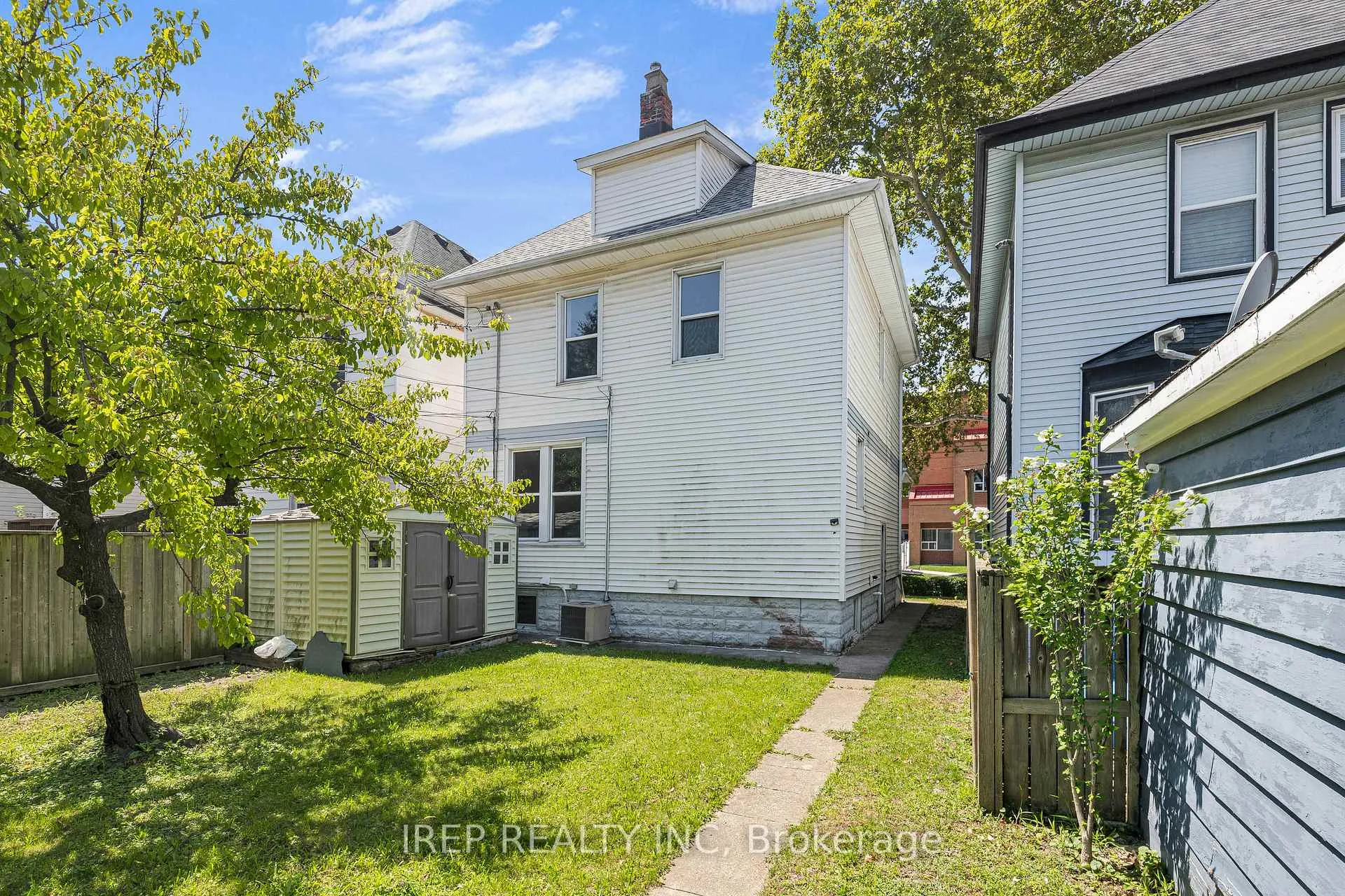 Photo 5 of 812 Dougall Avenue, Windsor — HOMEH