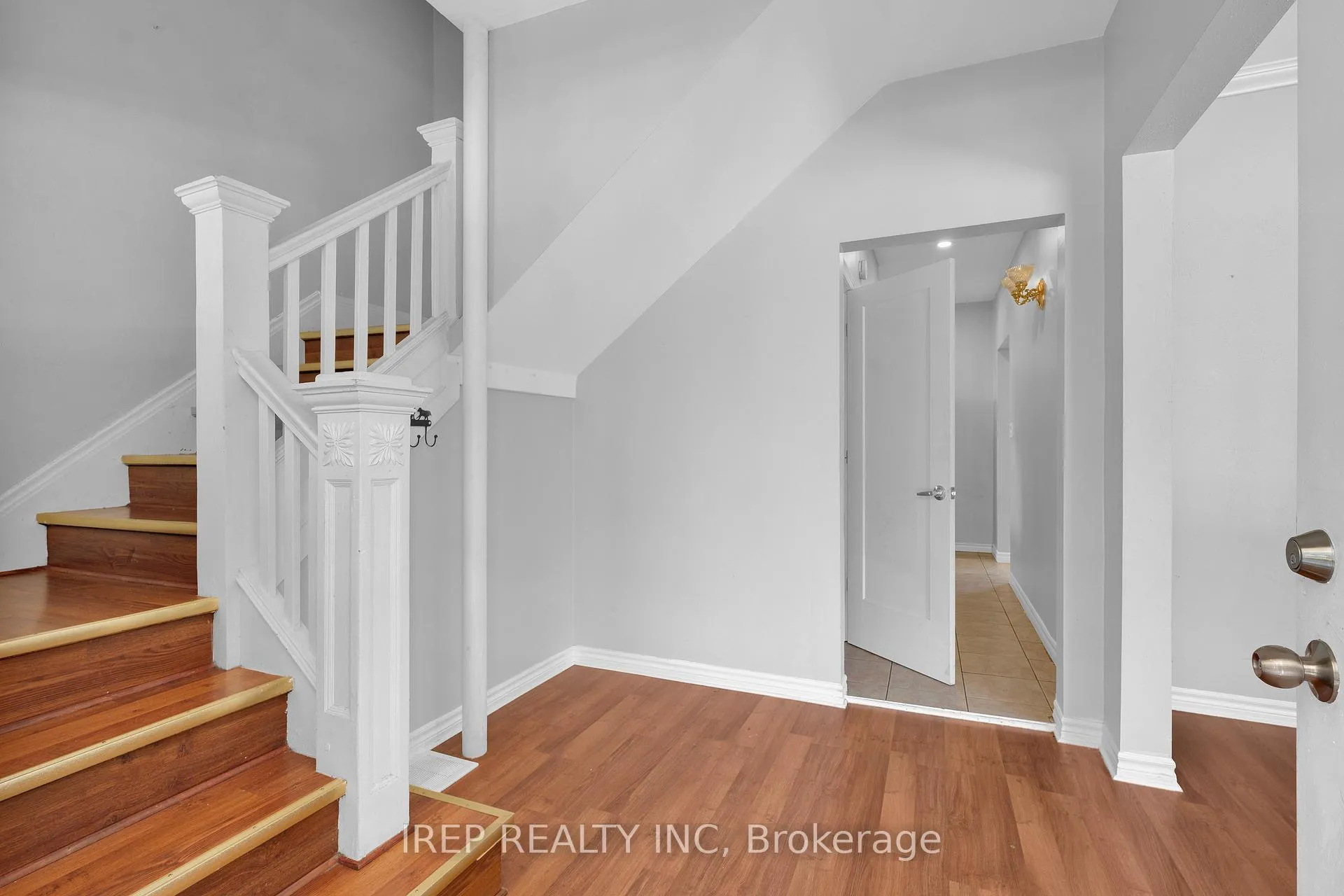 Photo 6 of 812 Dougall Avenue, Windsor — HOMEH