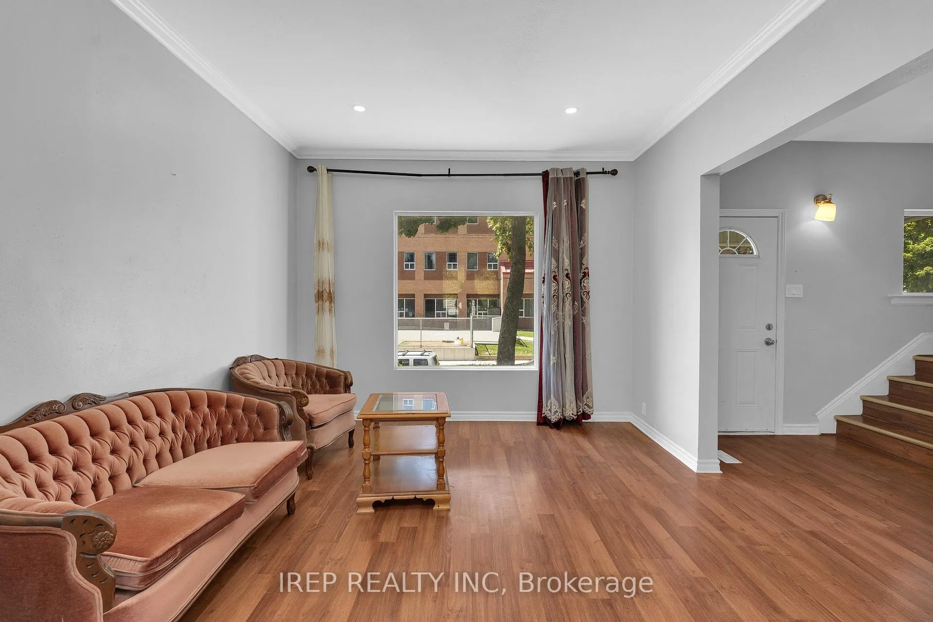 Photo 15 of 812 Dougall Avenue, Windsor — HOMEH