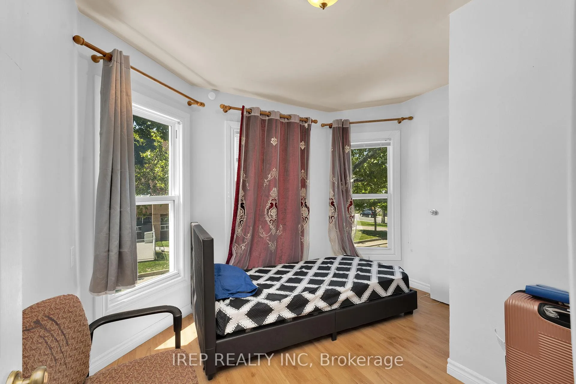Photo 26 of 812 Dougall Avenue, Windsor — HOMEH