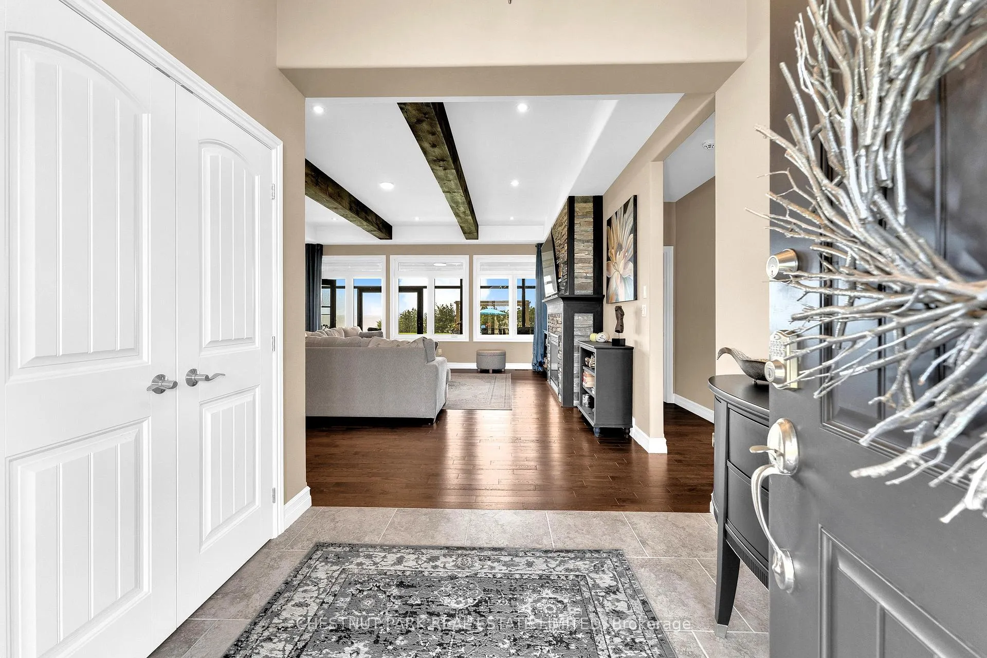 Photo 4 of 5084 Talbot Trail, Chatham-Kent — HOMEH