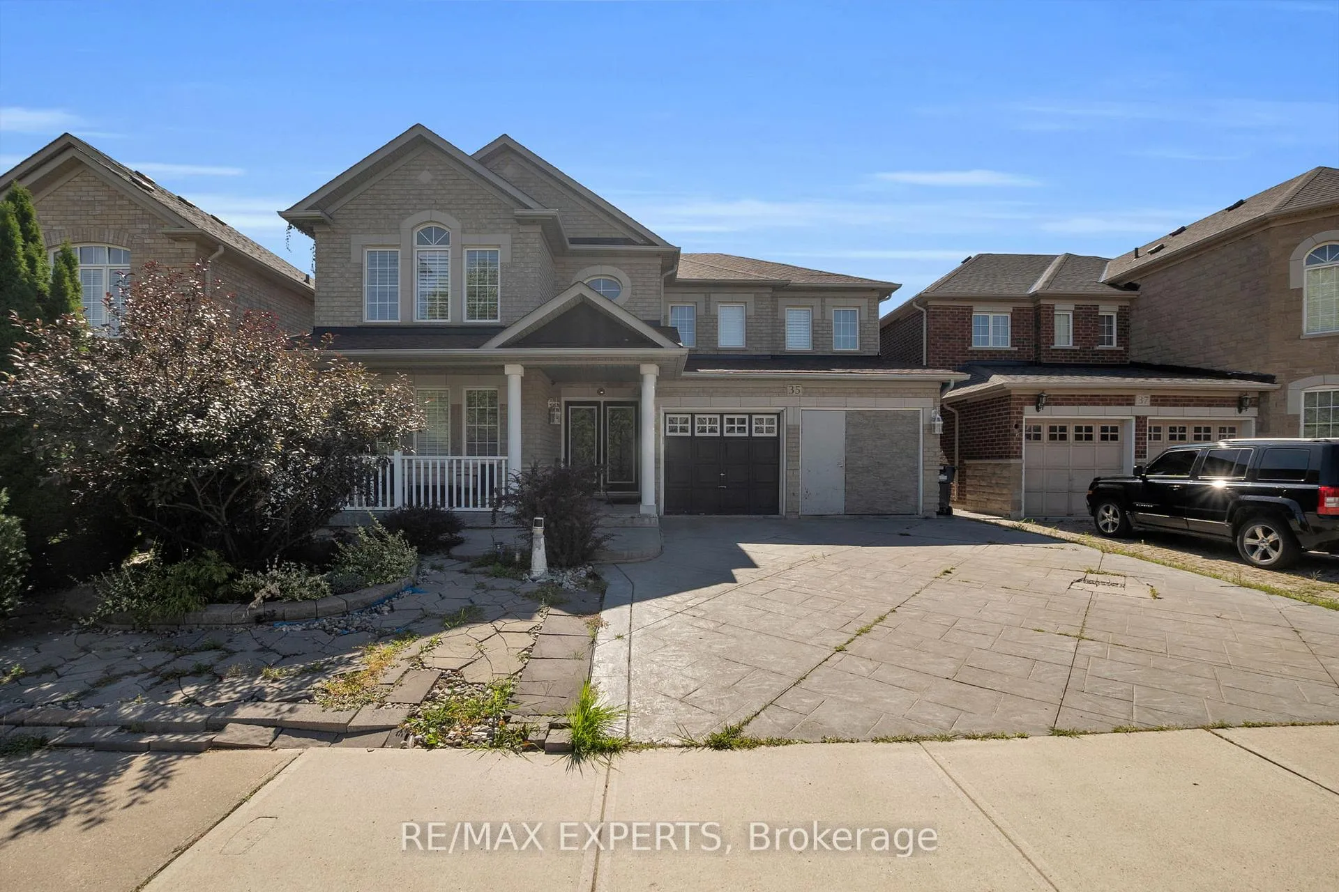Front of 35 Duffield Road N