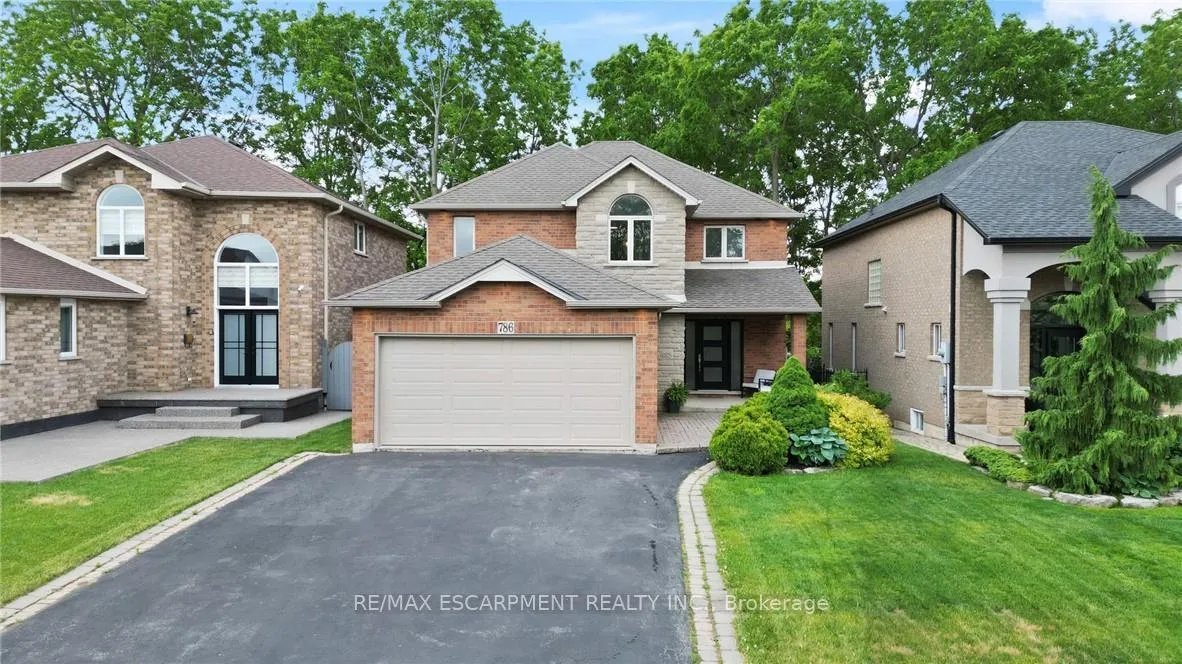 Photo 2 of 786 Upper Horning Road, Hamilton, Gurnett — HOMEH