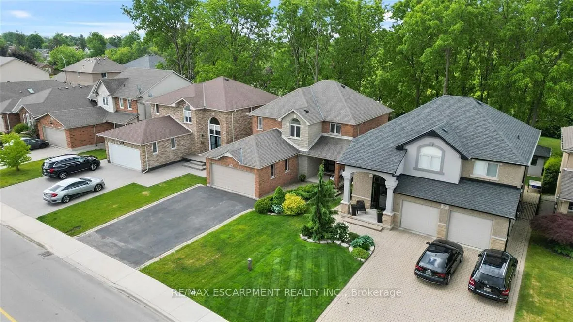 Photo 4 of 786 Upper Horning Road, Hamilton, Gurnett — HOMEH