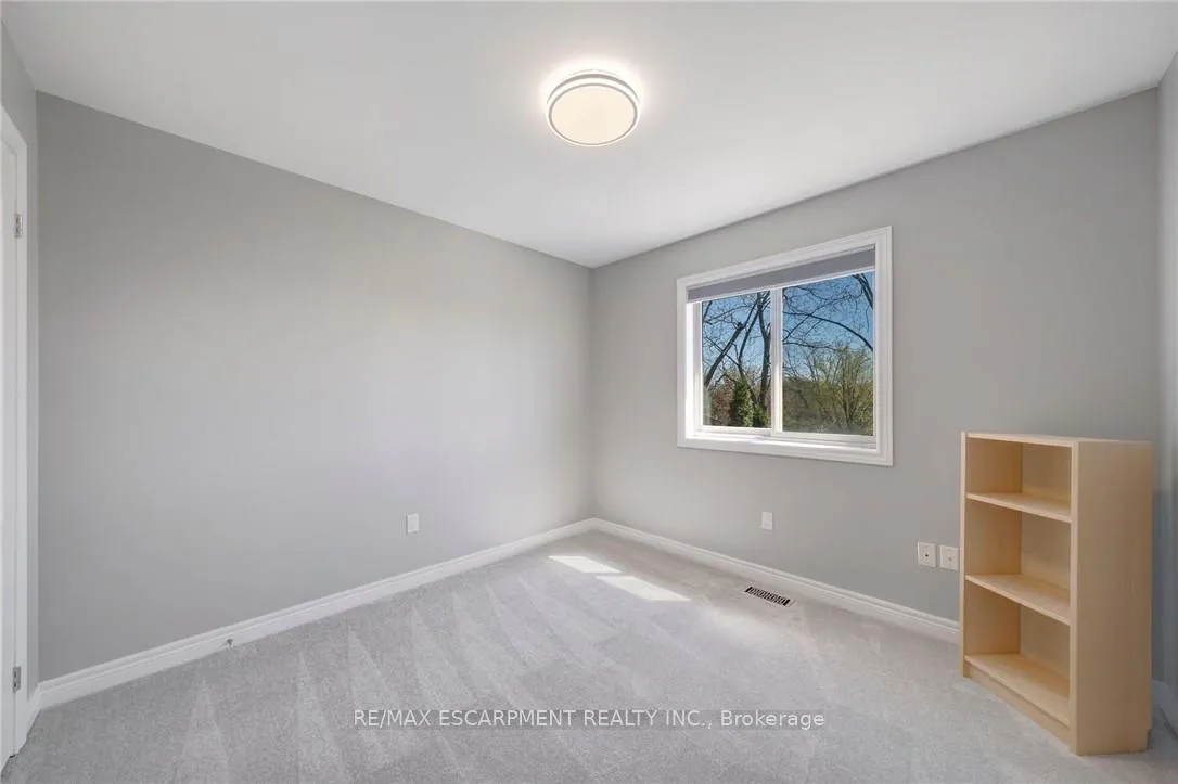 Photo 27 of 786 Upper Horning Road, Hamilton, Gurnett — HOMEH