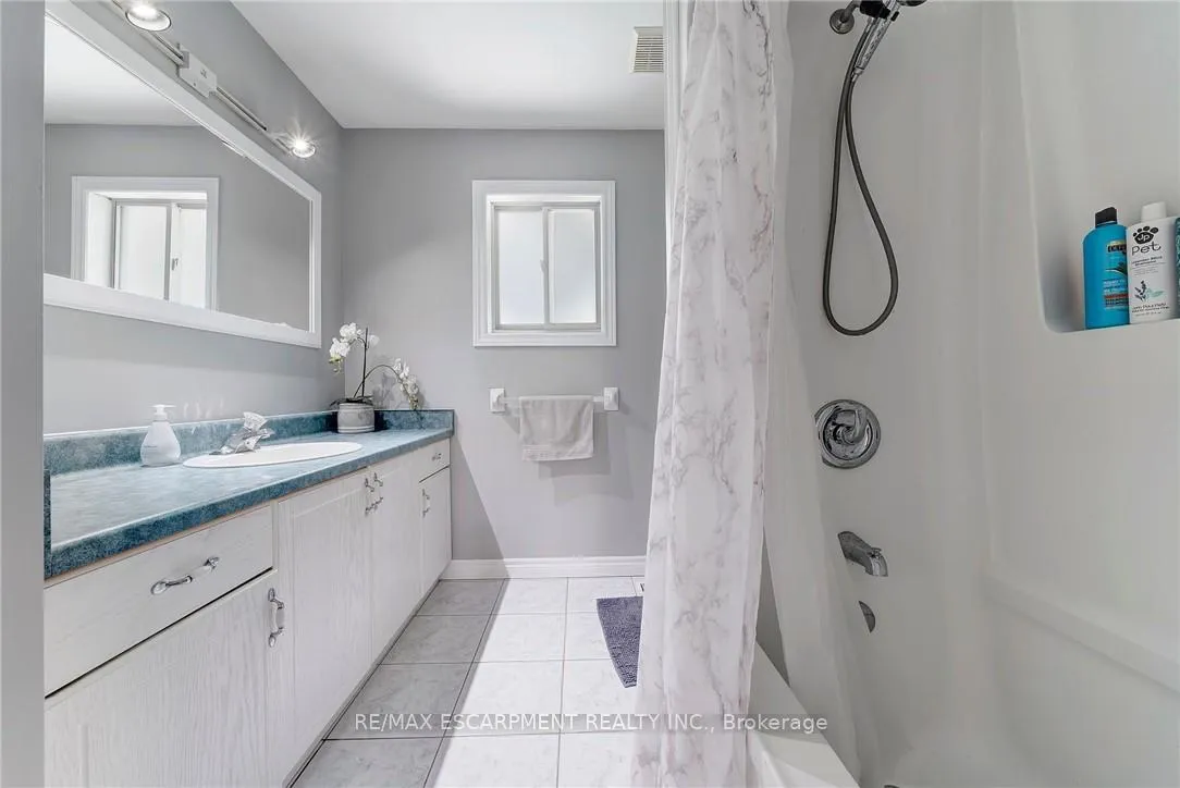 Photo 29 of 786 Upper Horning Road, Hamilton, Gurnett — HOMEH