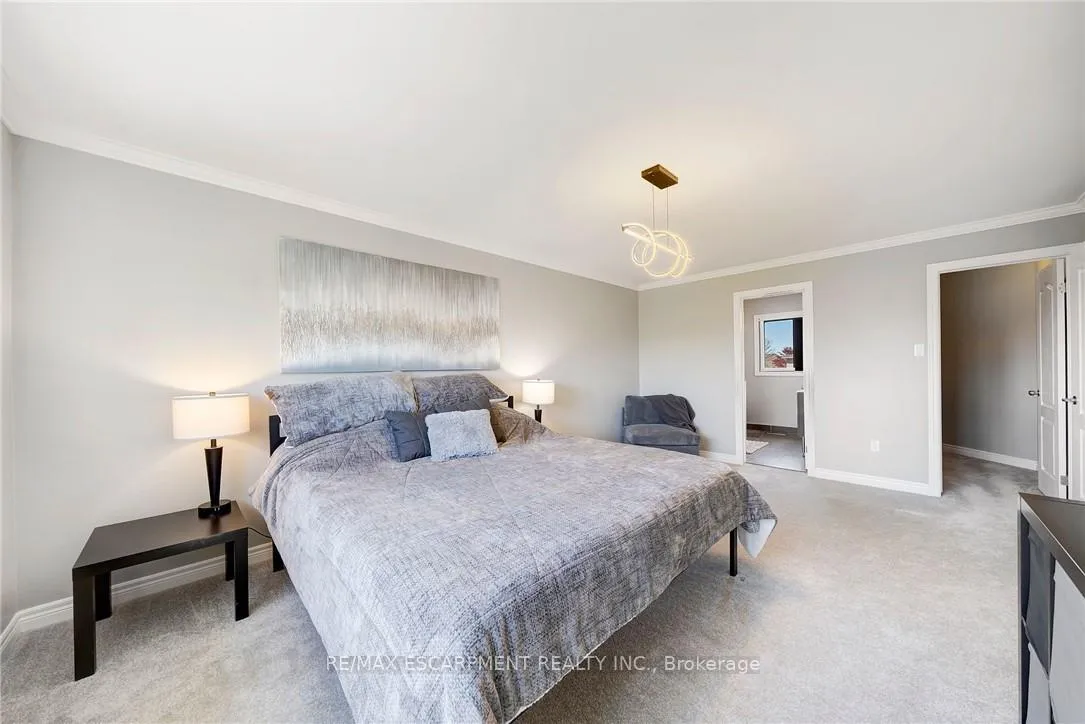Photo 33 of 786 Upper Horning Road, Hamilton, Gurnett — HOMEH