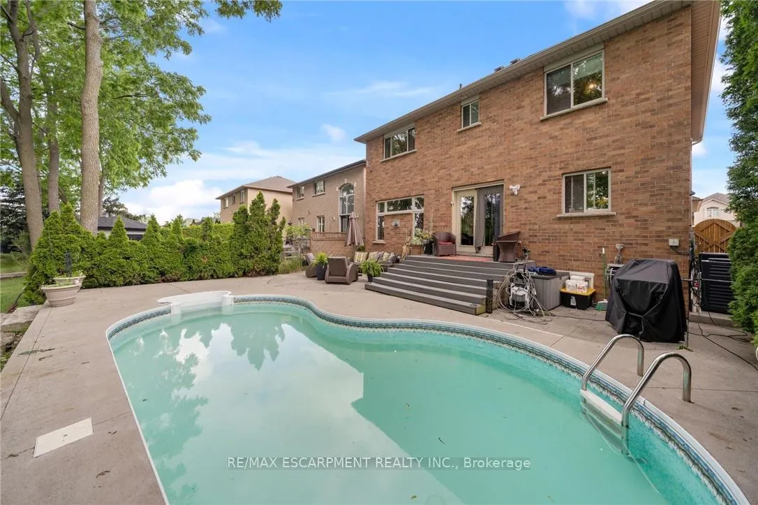 Photo 41 of 786 Upper Horning Road, Hamilton, Gurnett — HOMEH