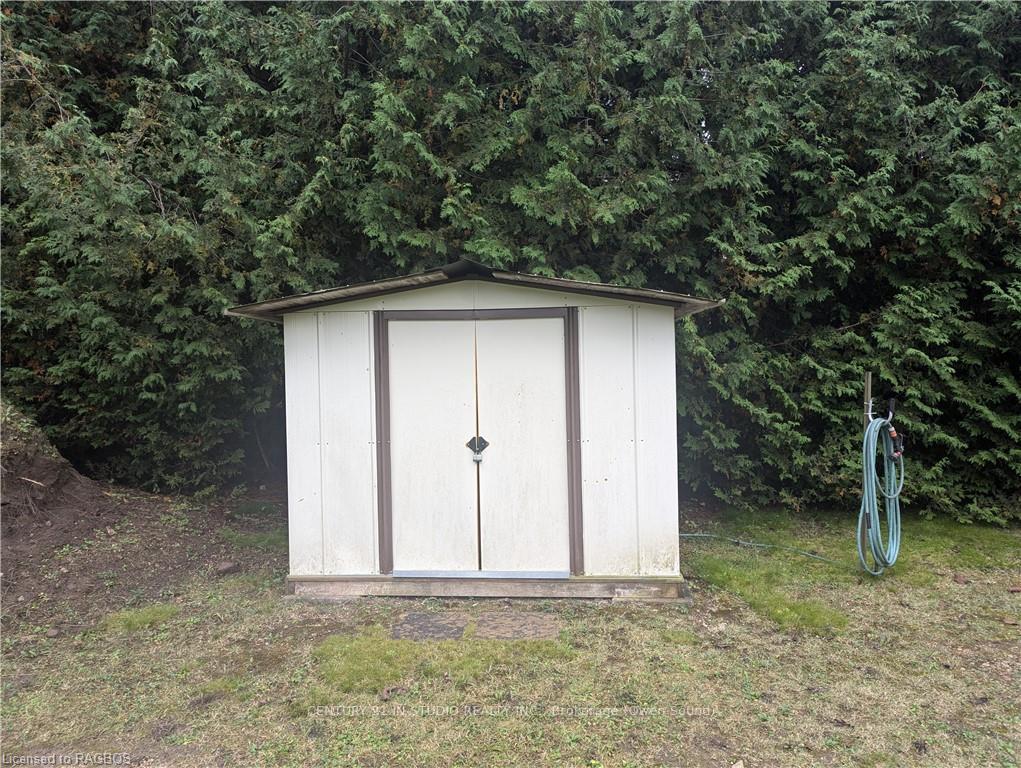 Photo 15 of 105 Crawford Rd, Chatsworth — HOMEH