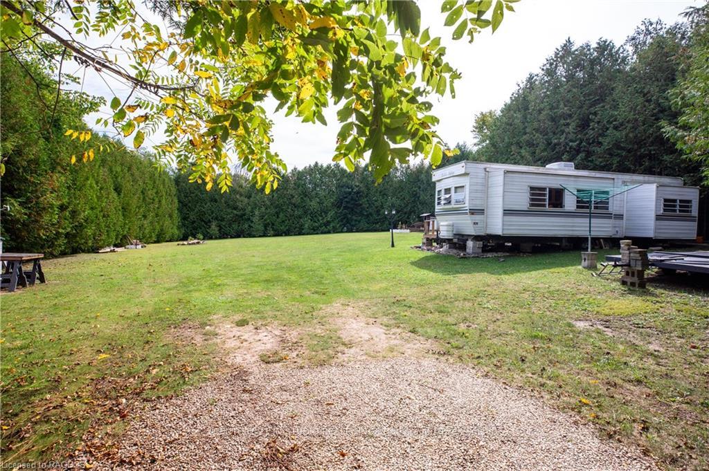 Photo 20 of 105 Crawford Rd, Chatsworth — HOMEH