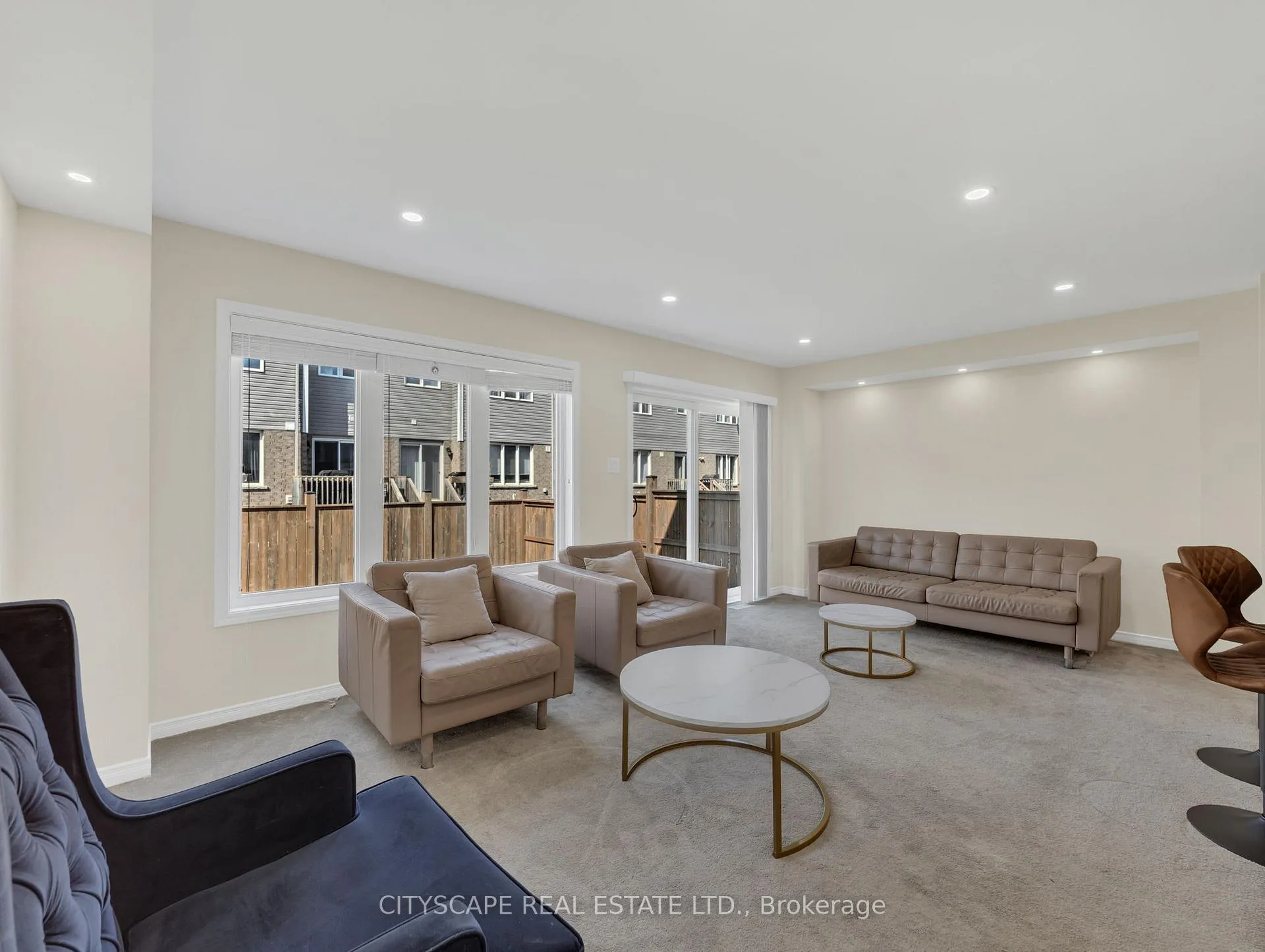 Photo 10 of 7725 Shagbark Avenue, Niagara Falls, Brown — HOMEH