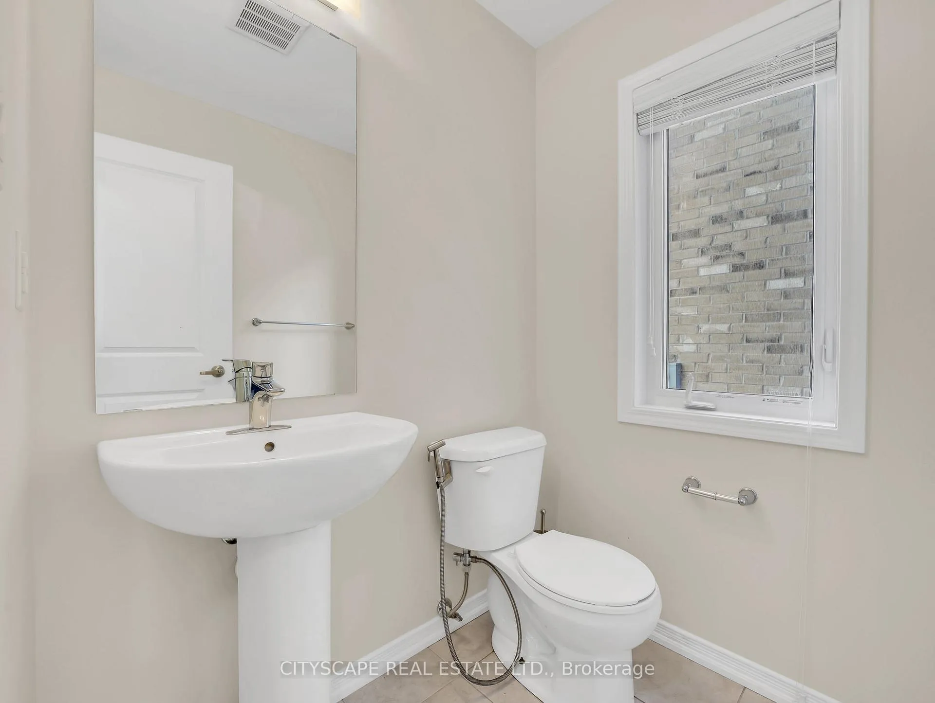Photo 11 of 7725 Shagbark Avenue, Niagara Falls, Brown — HOMEH