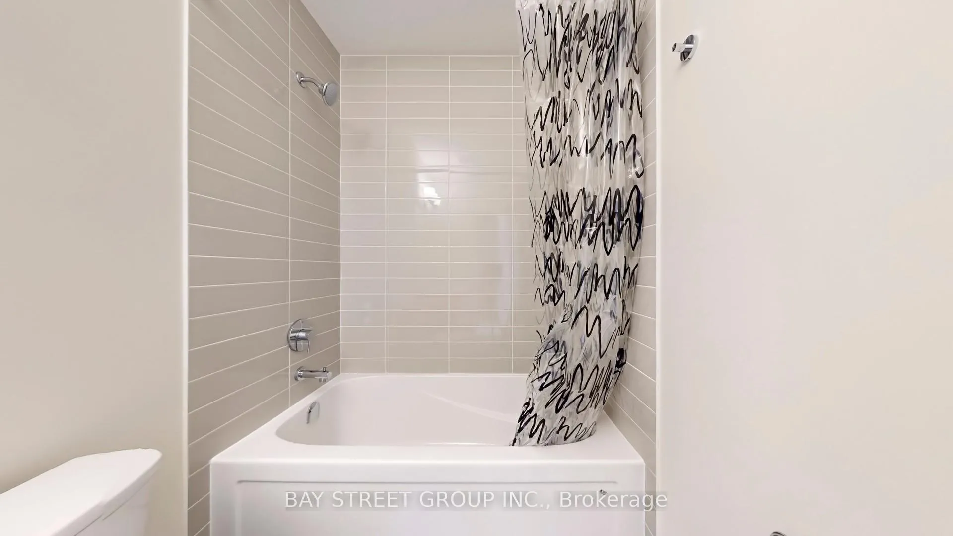 Photo 35 of 4279 Major Mackenzie Drive E, Markham, Angus Glen — HOMEH