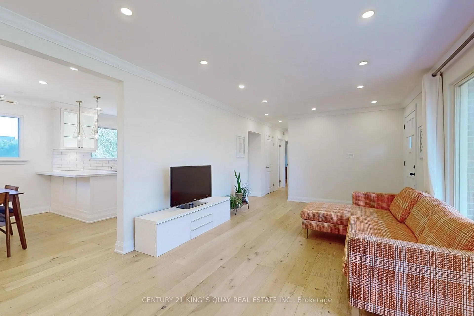 Photo 8 of 4 Honeybourne Crescent, Markham, Bullock — HOMEH