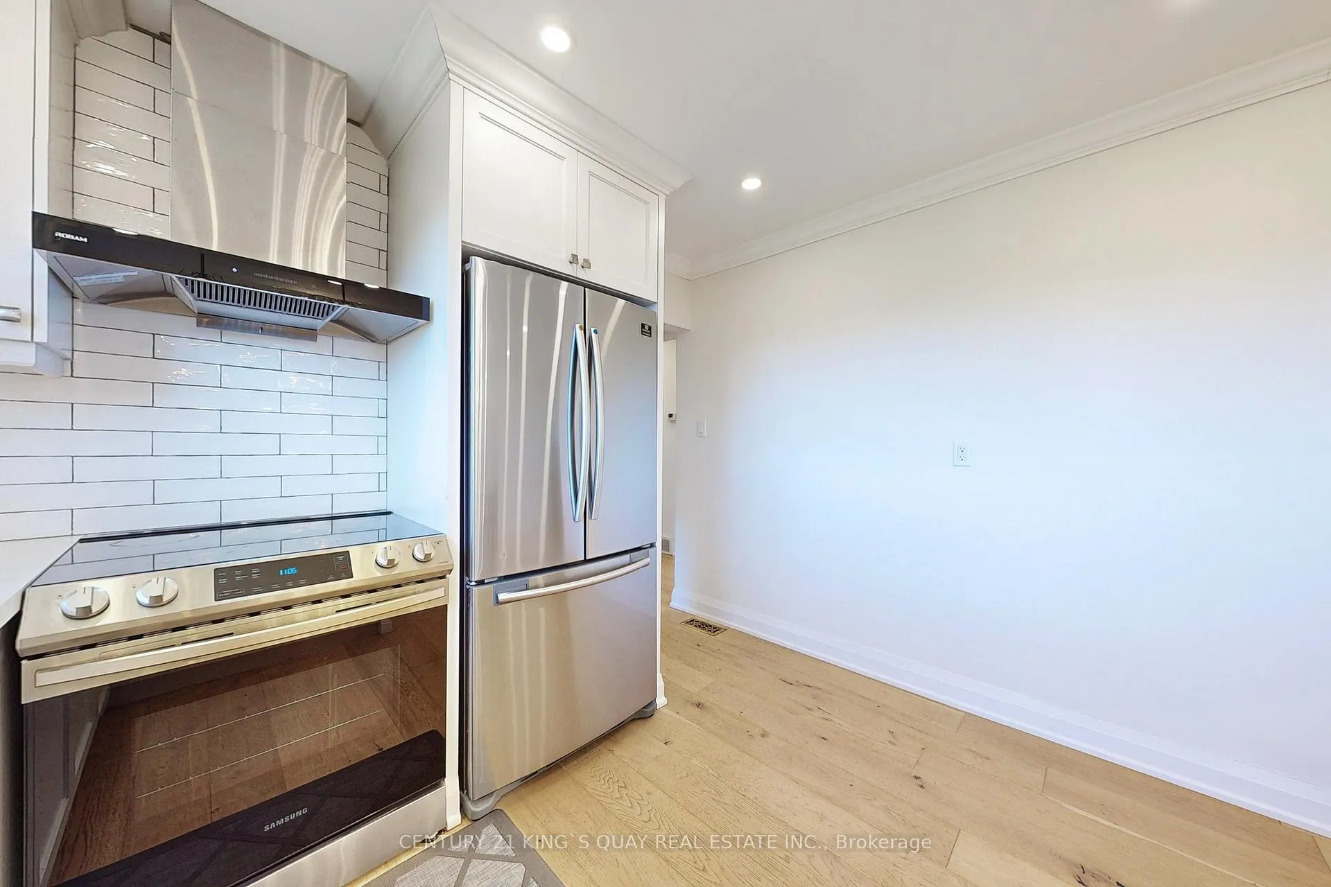 Photo 12 of 4 Honeybourne Crescent, Markham, Bullock — HOMEH