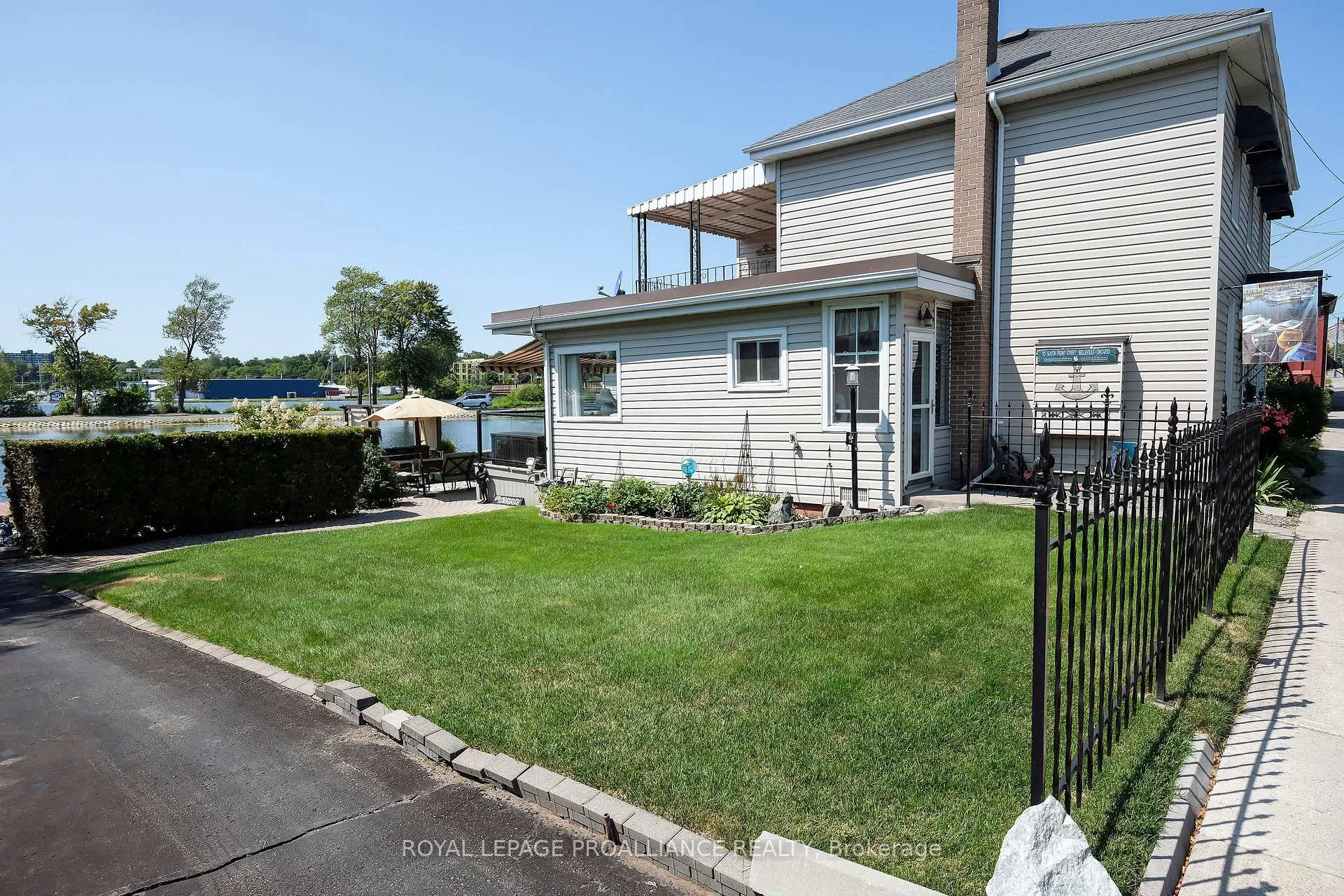 Photo 3 of 70 Front Street S, Belleville, Belleville Ward — HOMEH