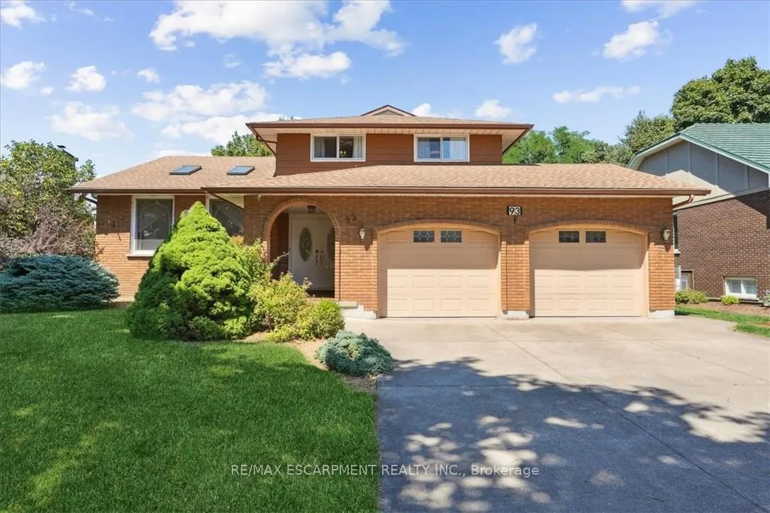 Photo 3 of 93 Westgate Park Drive, St. Catharines, Lakeshore — HOMEH