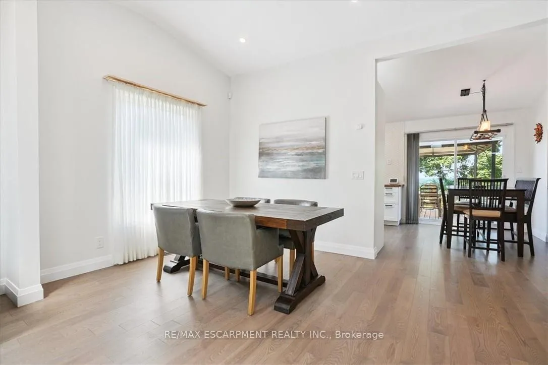 Photo 9 of 93 Westgate Park Drive, St. Catharines, Lakeshore — HOMEH