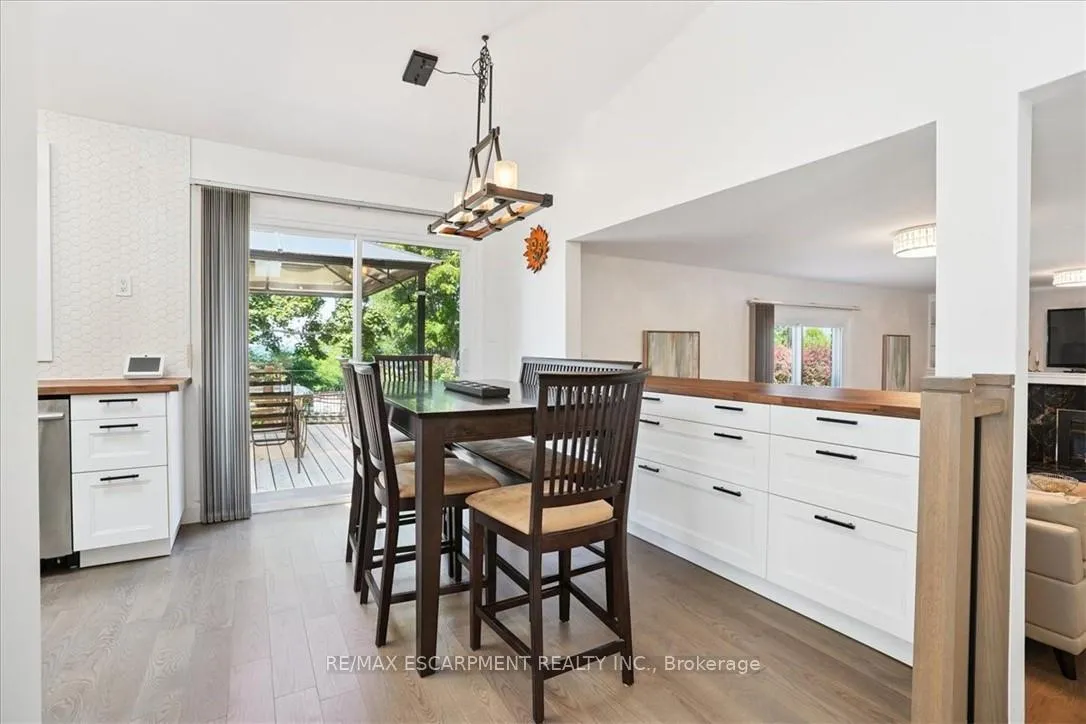 Photo 12 of 93 Westgate Park Drive, St. Catharines, Lakeshore — HOMEH