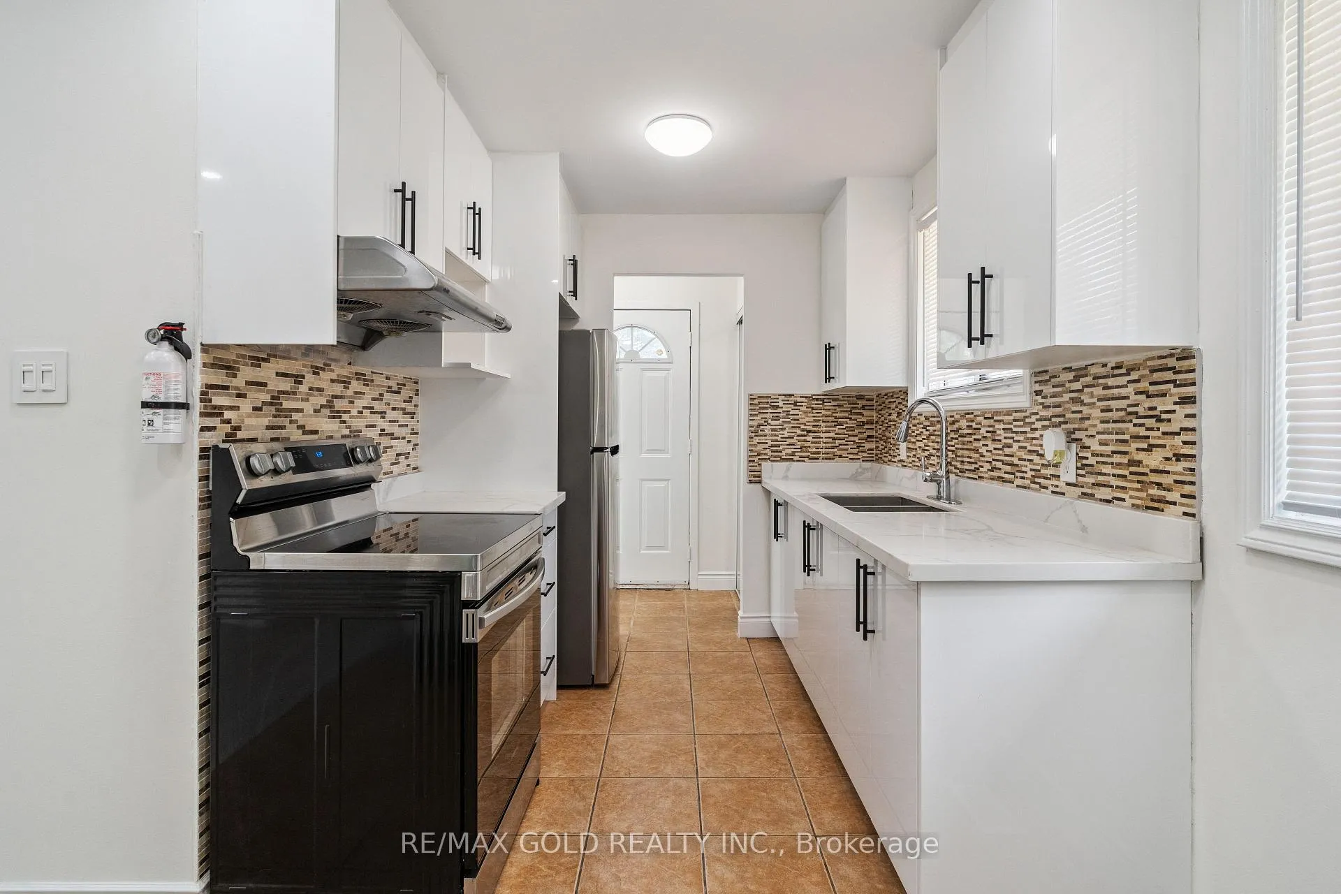 Photo 8 of 231 Cedarbrae Avenue, Waterloo — HOMEH