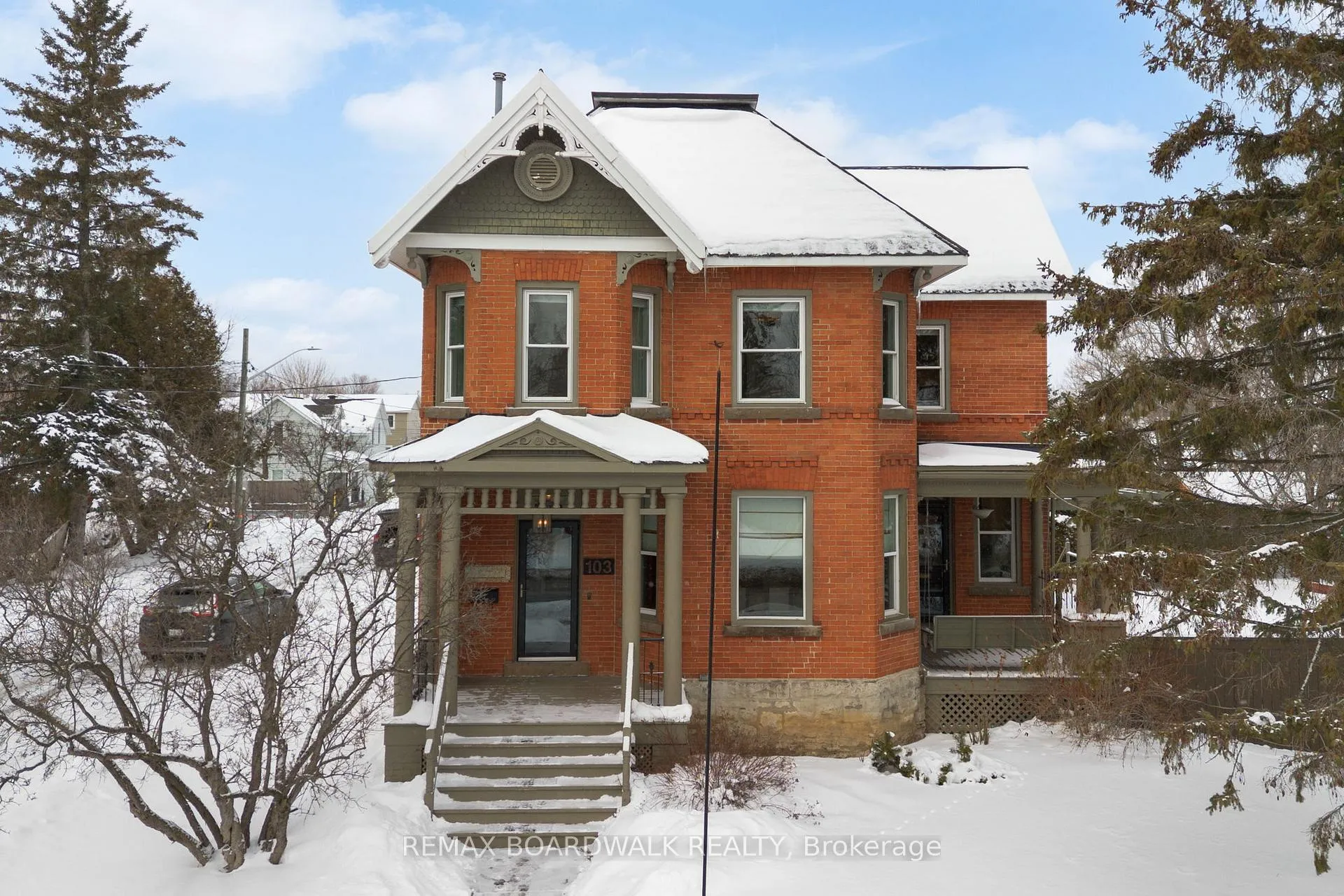 Photo 1 of 103 Lake Avenue E, Carleton Place — HOMEH