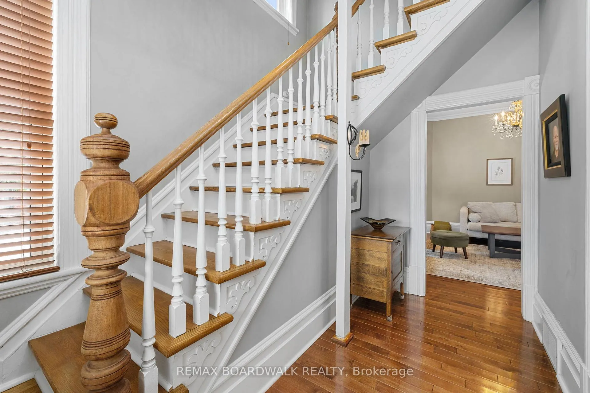 Photo 3 of 103 Lake Avenue E, Carleton Place — HOMEH