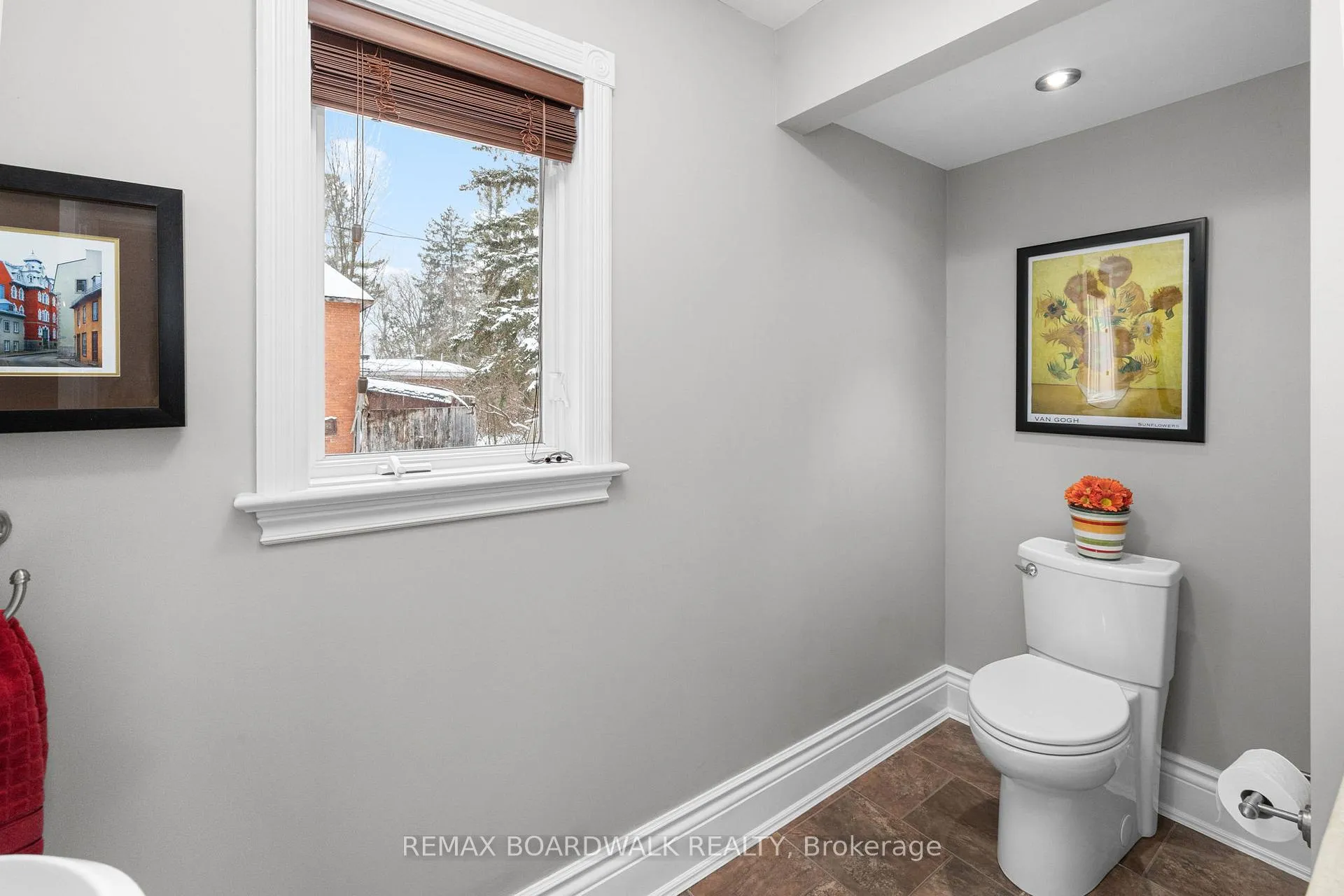 Photo 22 of 103 Lake Avenue E, Carleton Place — HOMEH
