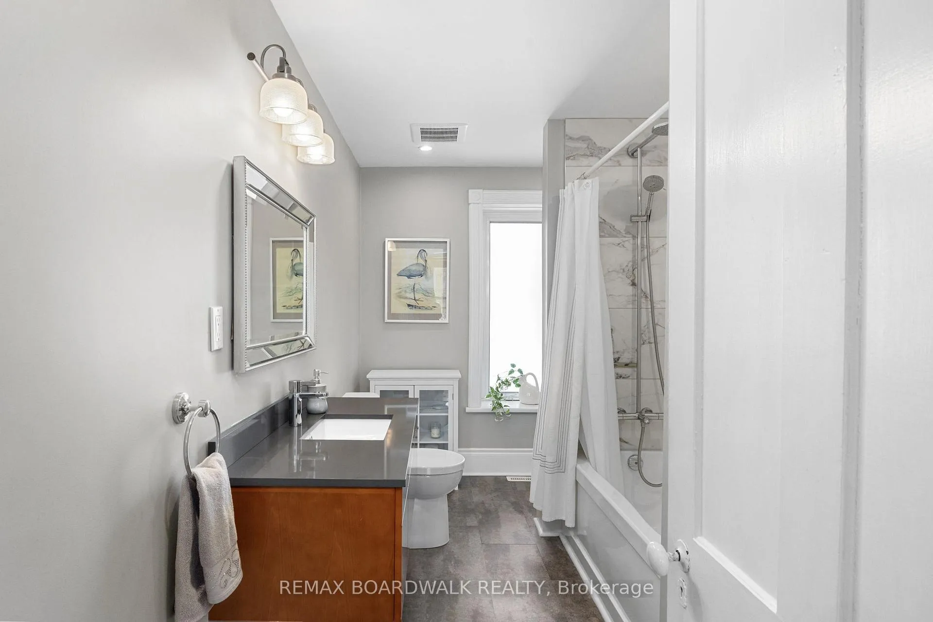 Photo 25 of 103 Lake Avenue E, Carleton Place — HOMEH