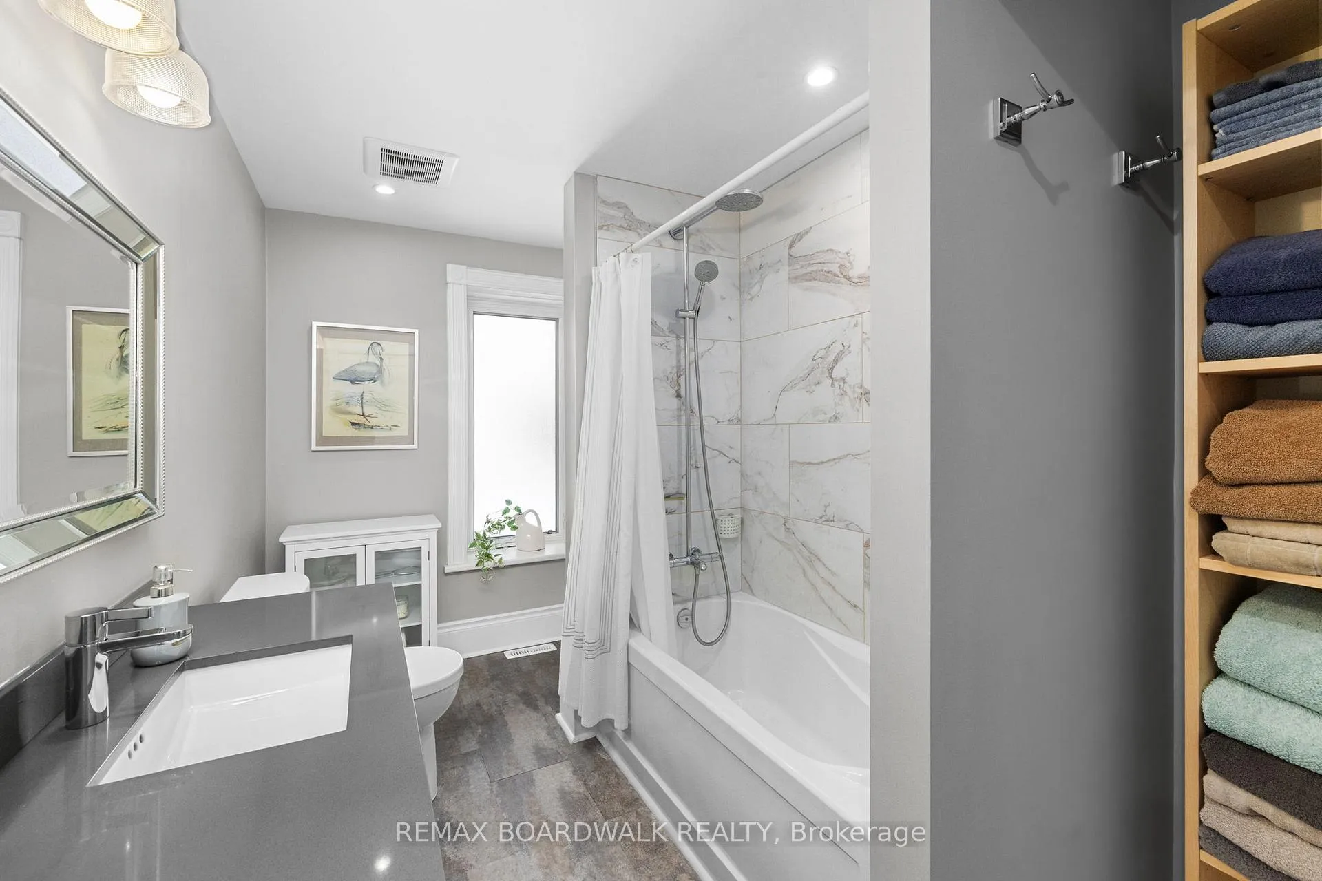 Photo 26 of 103 Lake Avenue E, Carleton Place — HOMEH