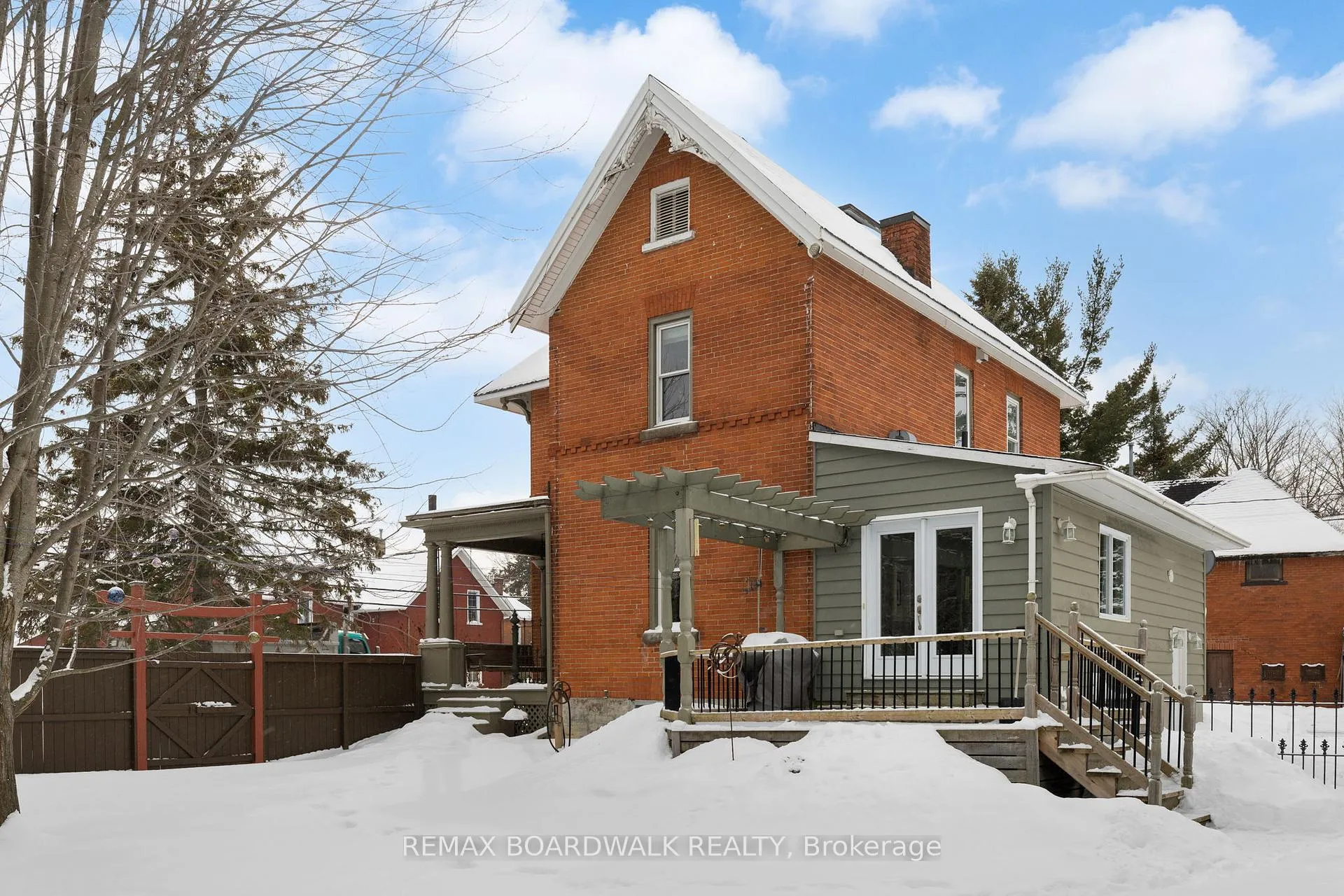 Photo 34 of 103 Lake Avenue E, Carleton Place — HOMEH