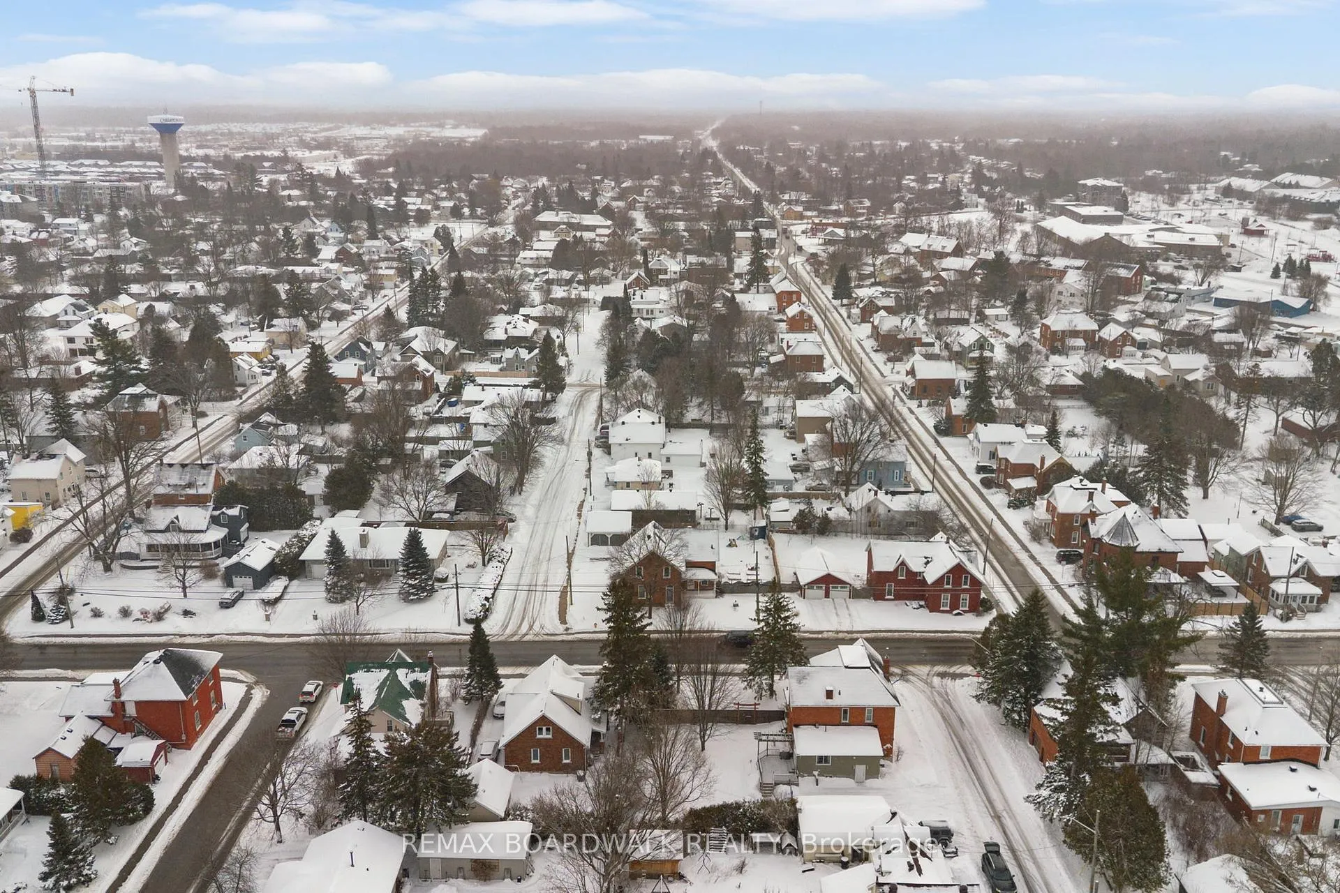 Photo 39 of 103 Lake Avenue E, Carleton Place — HOMEH