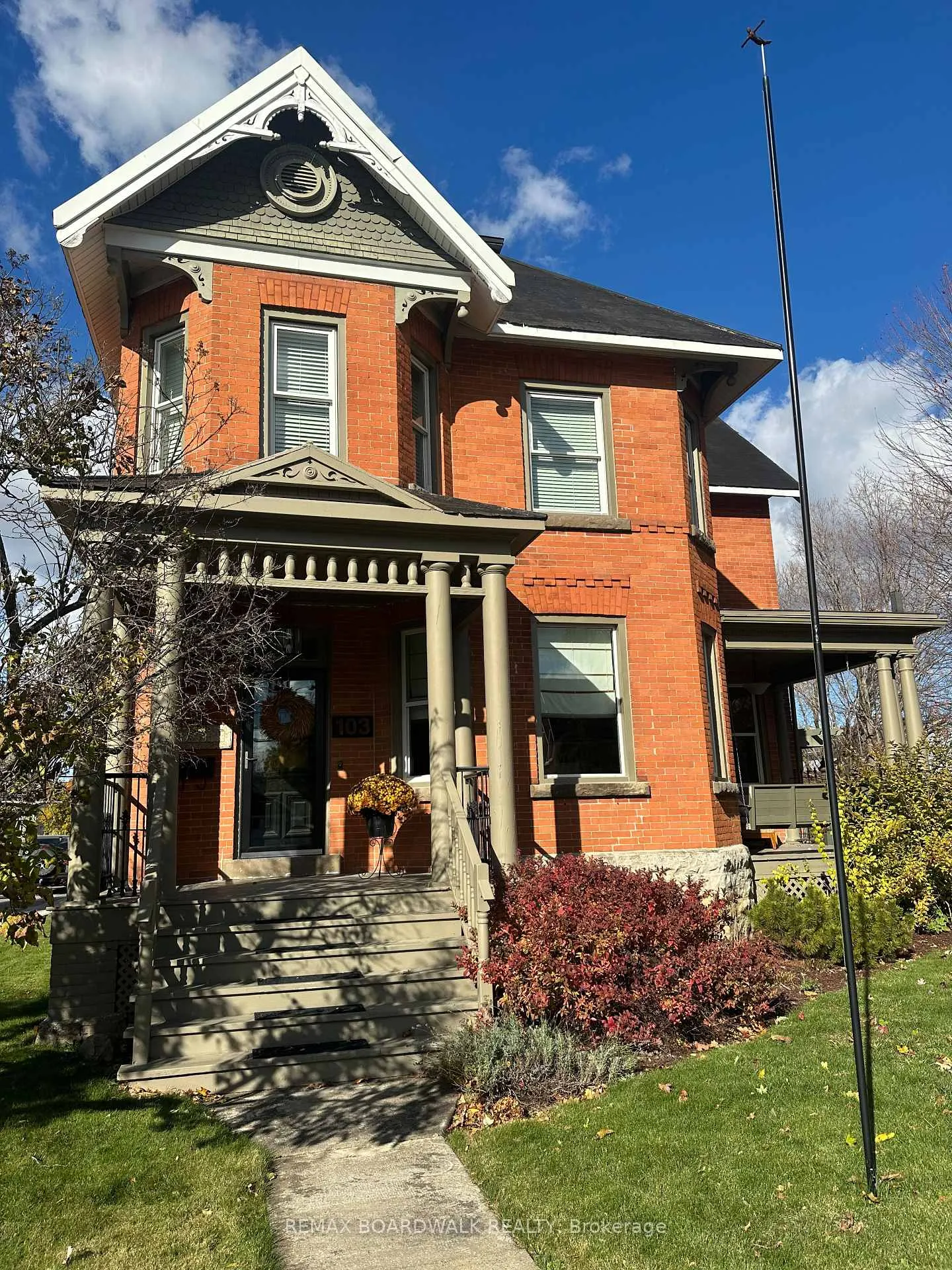Photo 40 of 103 Lake Avenue E, Carleton Place — HOMEH