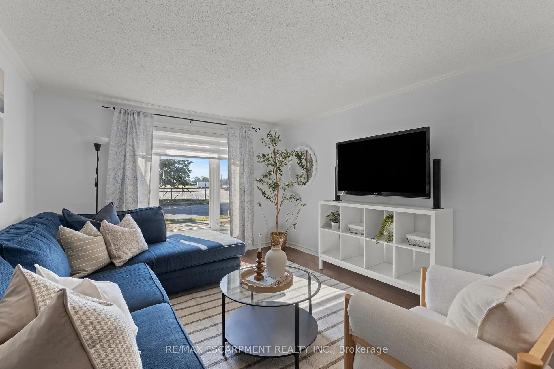 Photo 6 of Unit A, 15 Oak Avenue, Brant, Paris — HOMEH