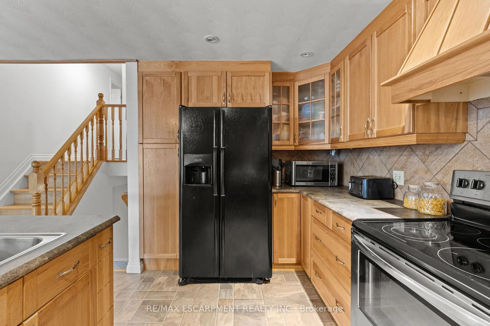 Photo 14 of Unit A, 15 Oak Avenue, Brant, Paris — HOMEH