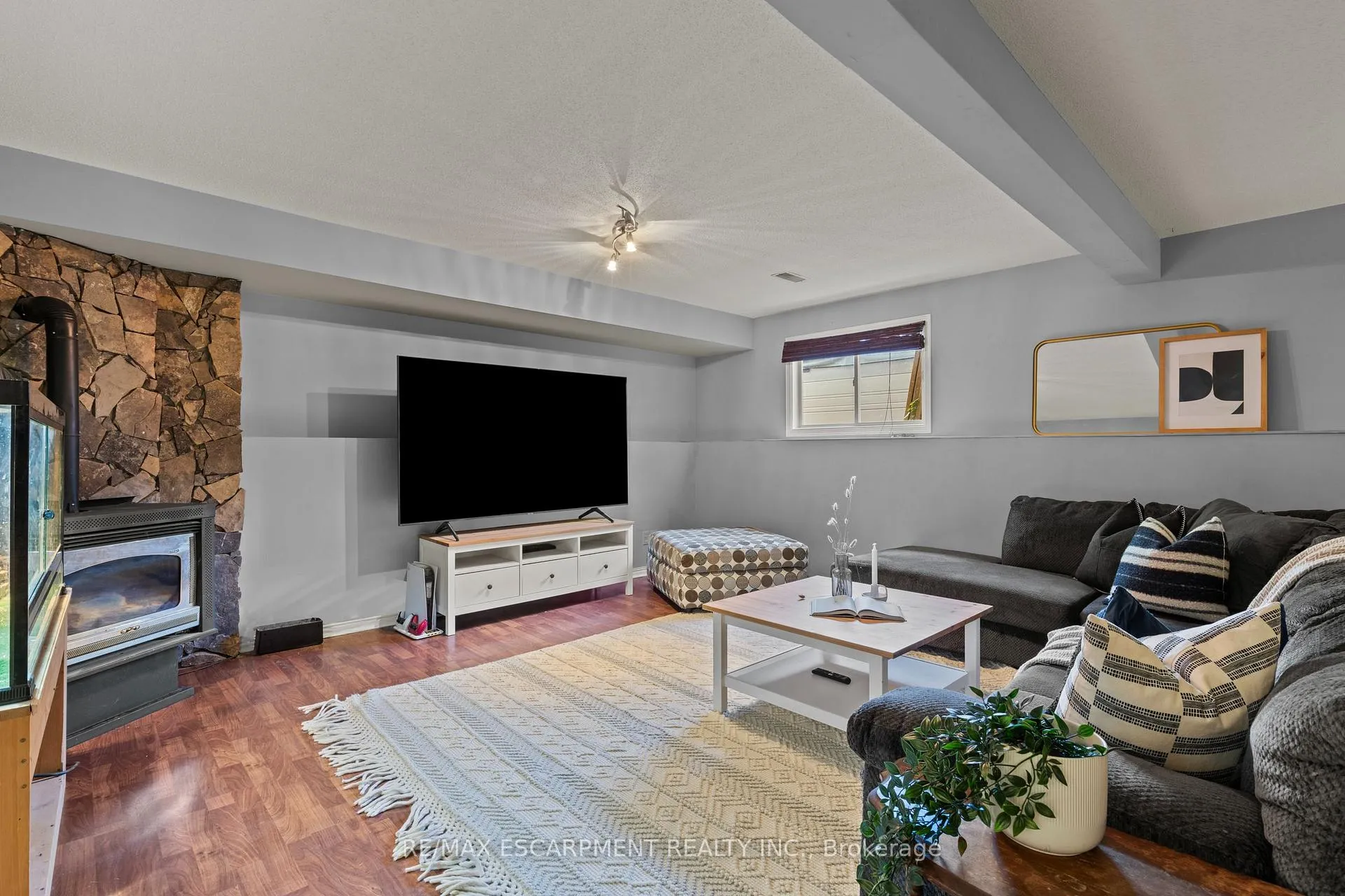 Photo 23 of Unit A, 15 Oak Avenue, Brant, Paris — HOMEH