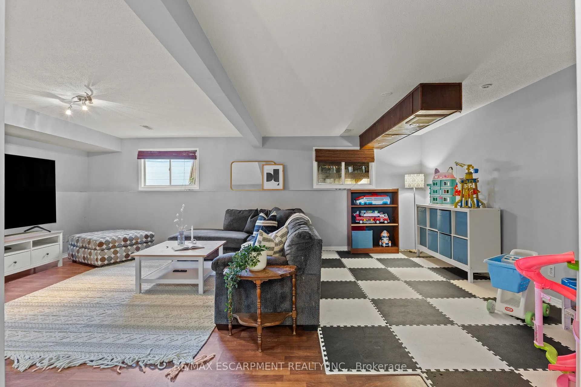 Photo 24 of Unit A, 15 Oak Avenue, Brant, Paris — HOMEH
