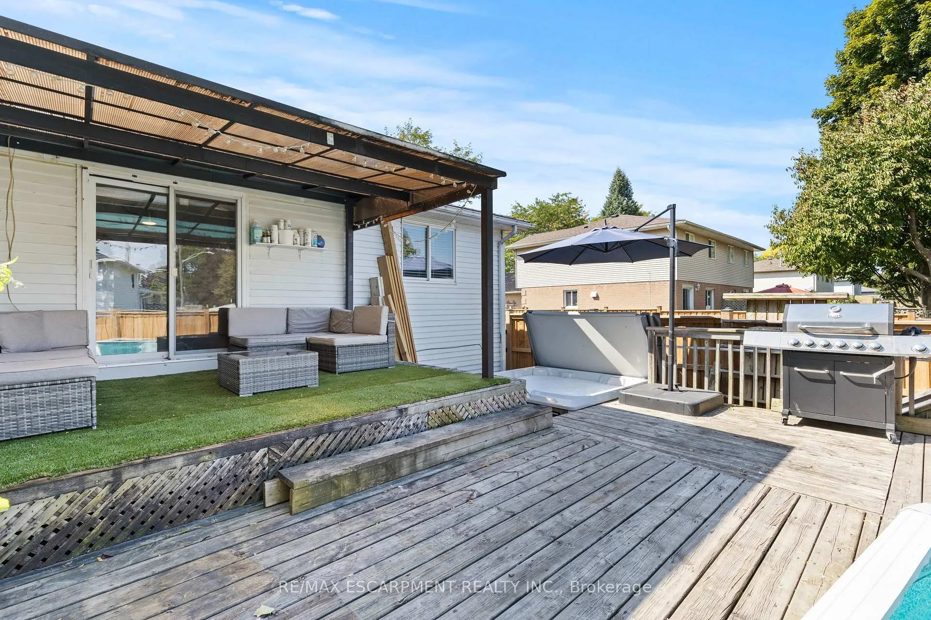 Photo 31 of Unit A, 15 Oak Avenue, Brant, Paris — HOMEH