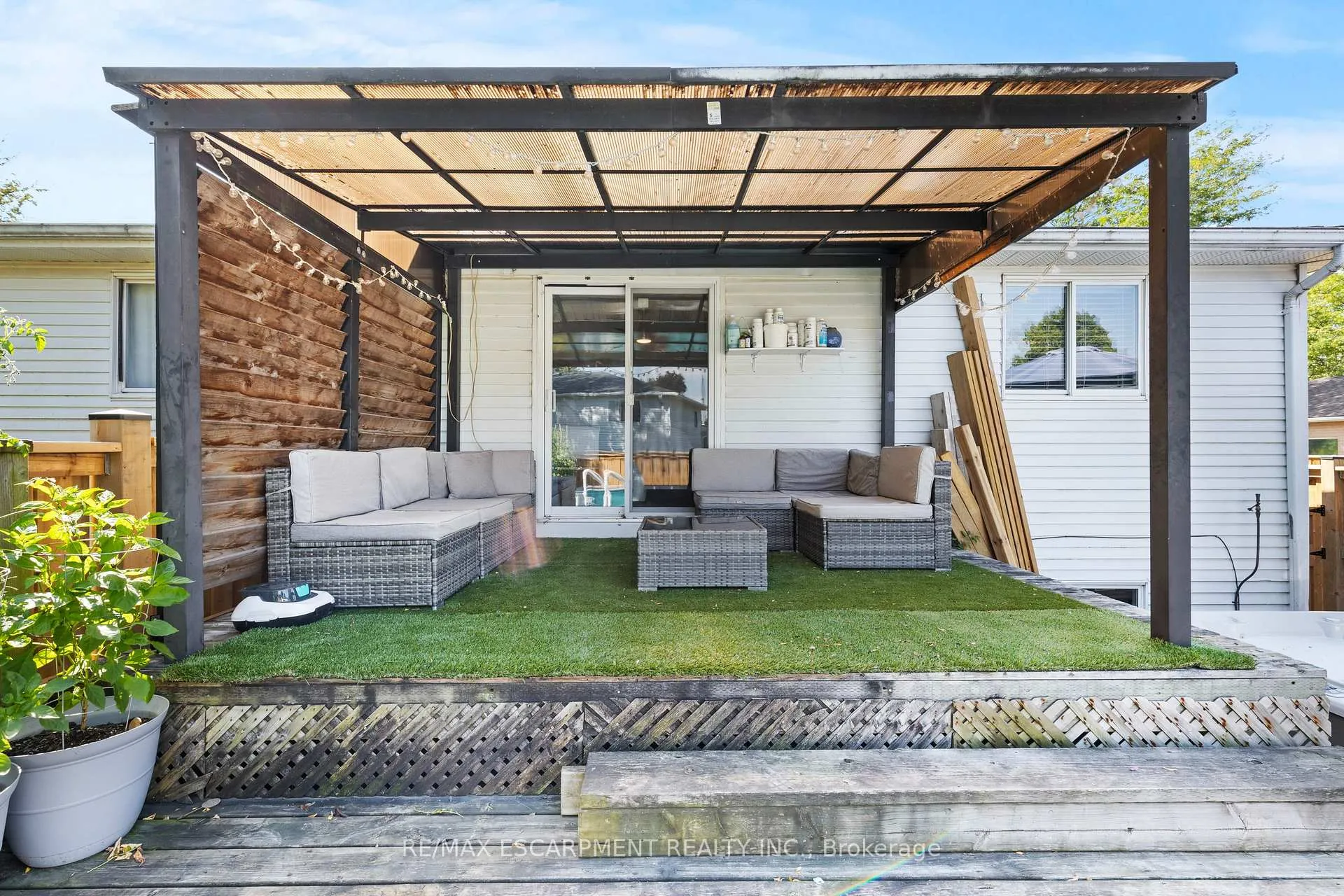 Photo 32 of Unit A, 15 Oak Avenue, Brant, Paris — HOMEH