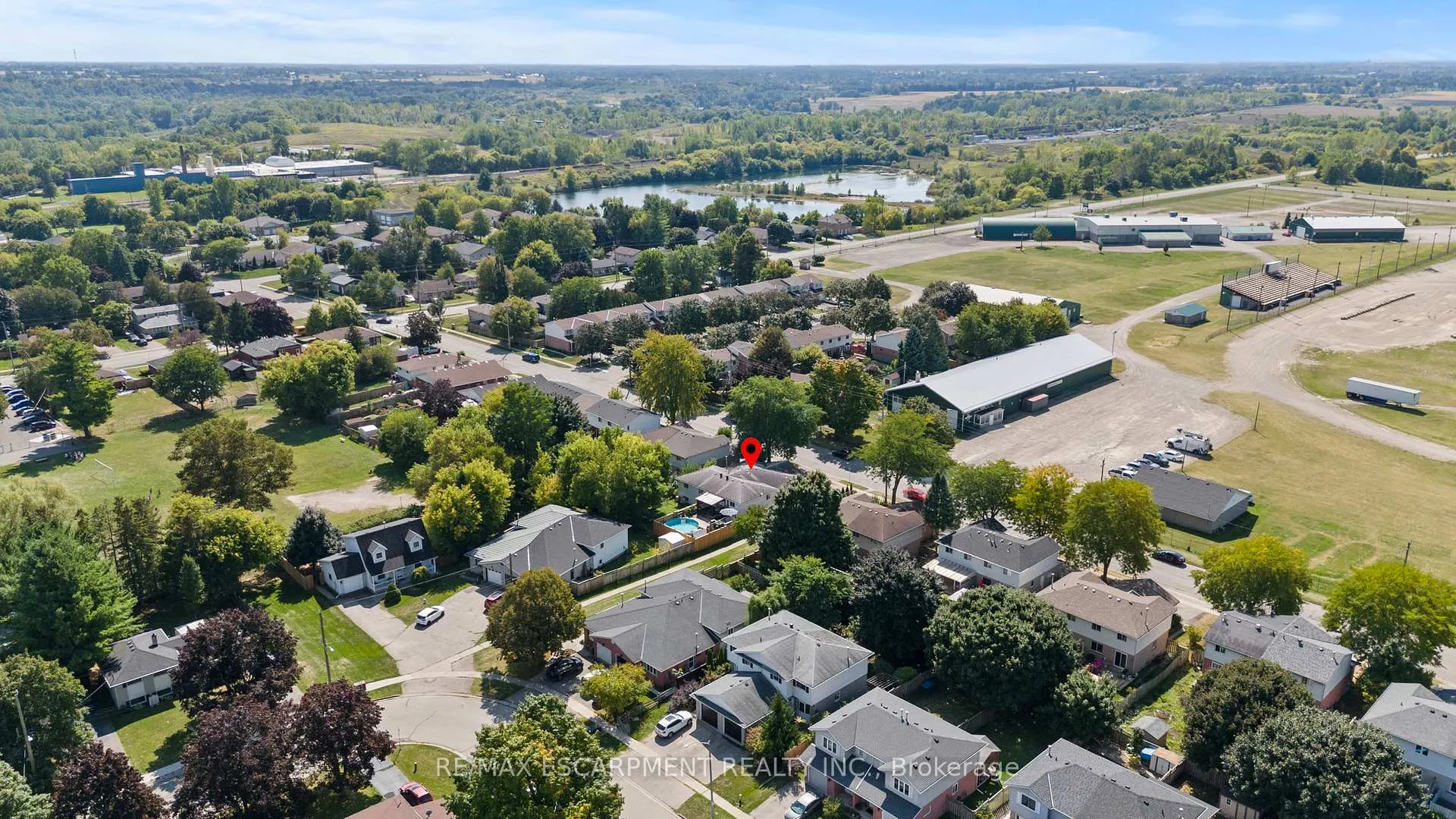 Photo 37 of Unit A, 15 Oak Avenue, Brant, Paris — HOMEH