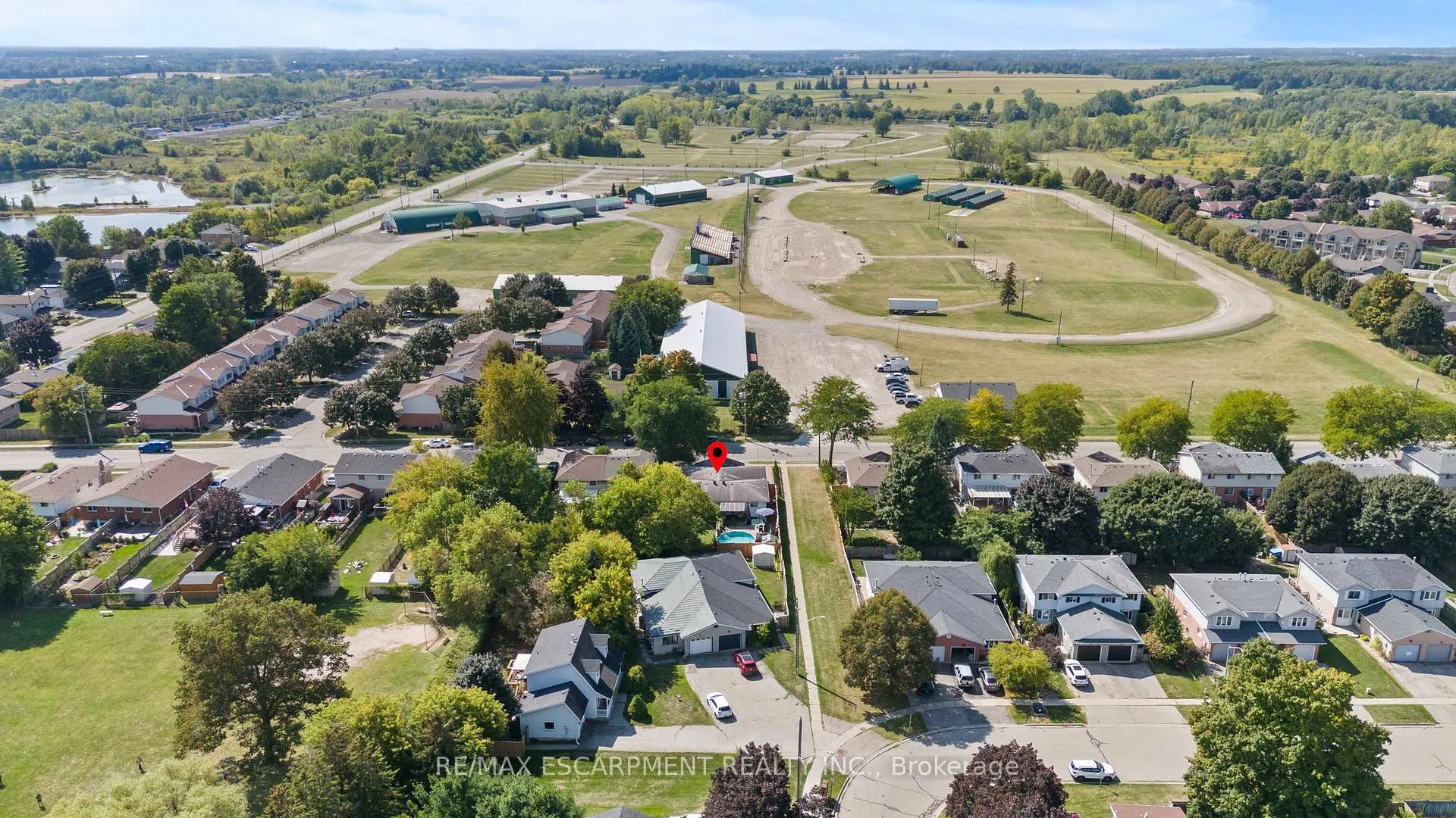 Photo 38 of Unit A, 15 Oak Avenue, Brant, Paris — HOMEH