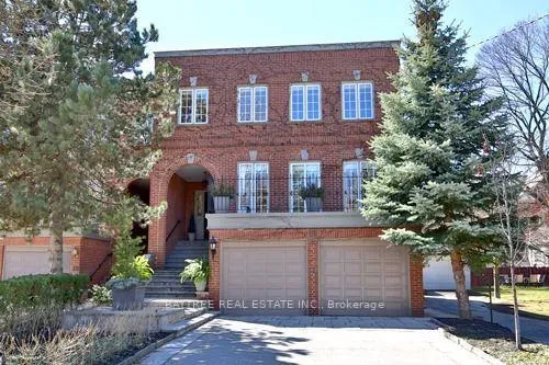 Front of 18A Deer Park Crescent
