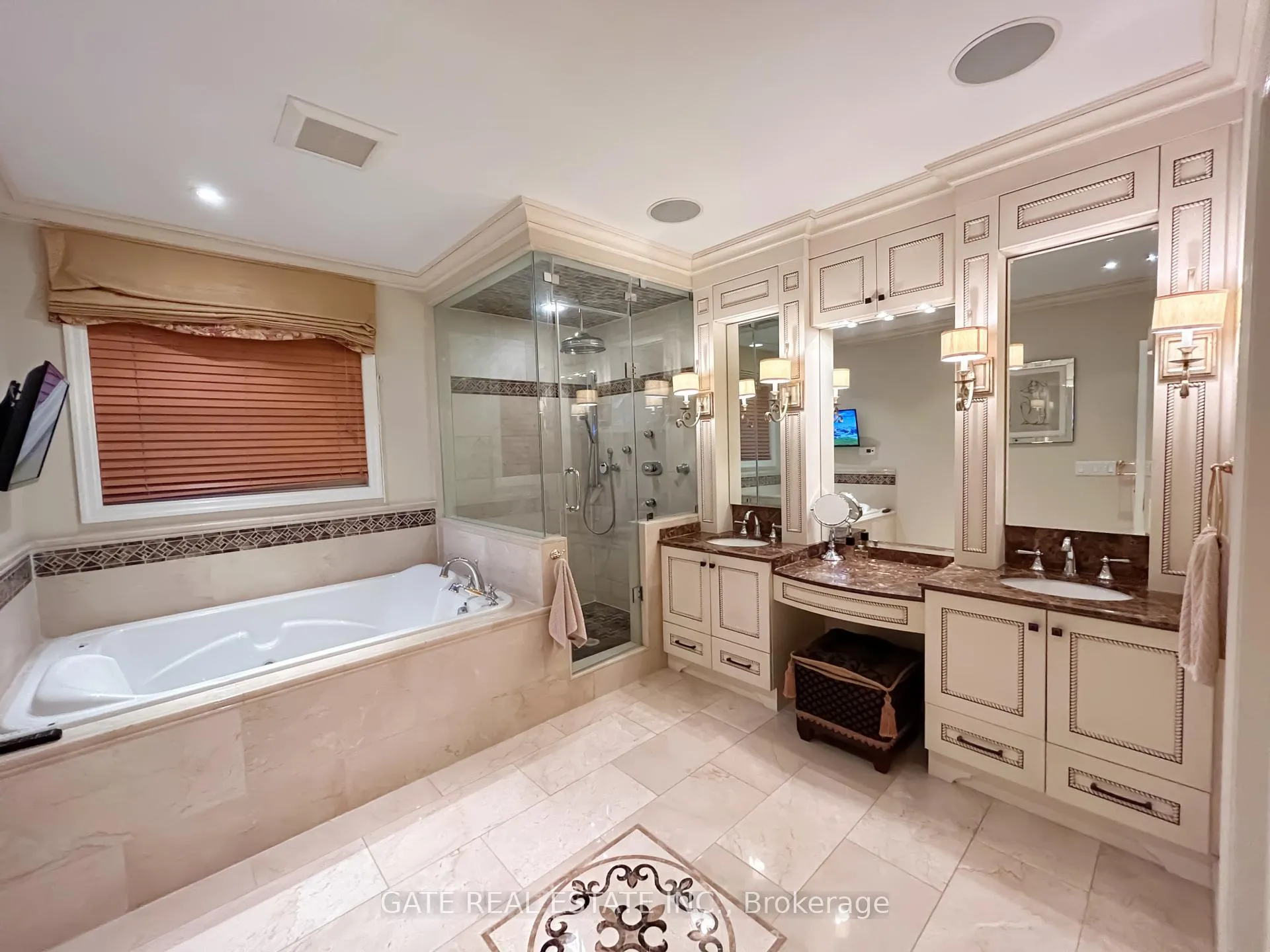 Photo 29 of 2 Ormsby Court, Richmond Hill, Bayview Hill — HOMEH