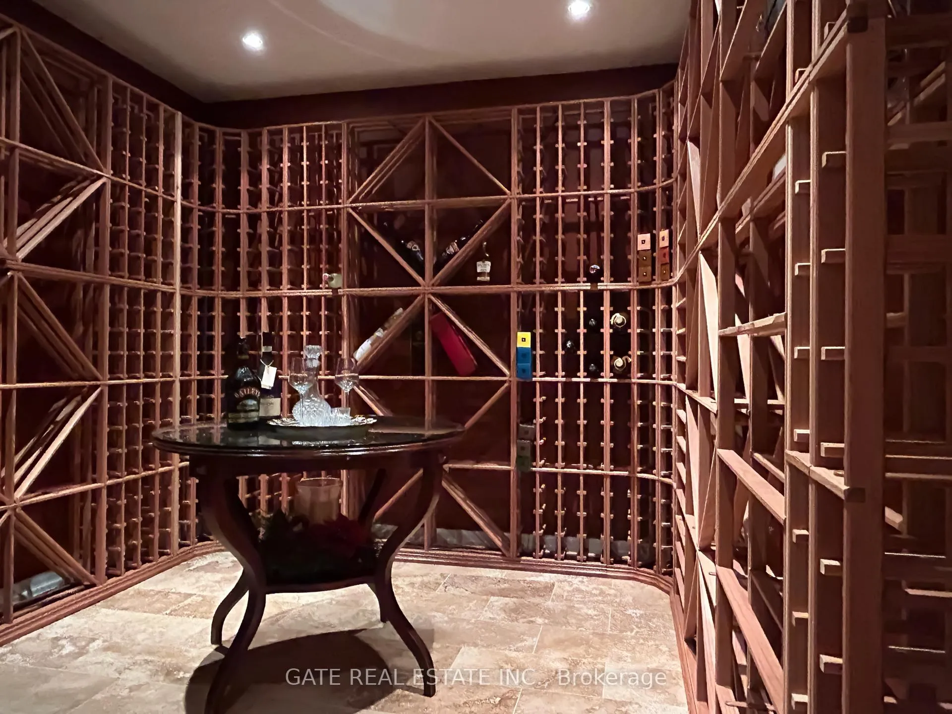Photo 36 of 2 Ormsby Court, Richmond Hill, Bayview Hill — HOMEH